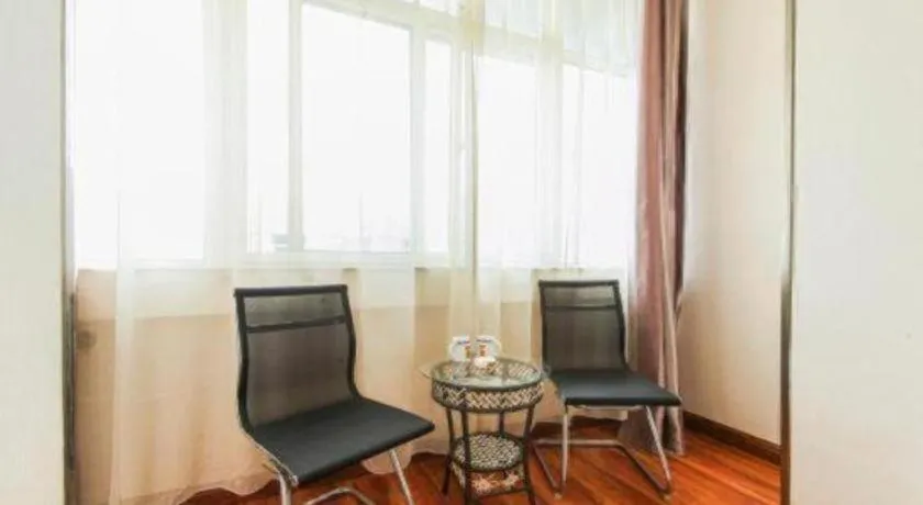 Super 8 Hotel Jinan Railway Station Square