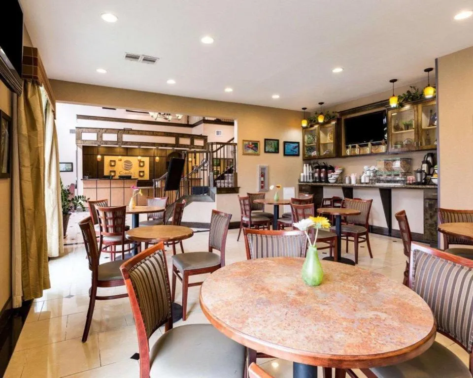 Comfort Inn & Suites Winnie