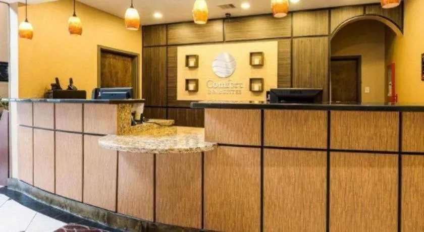 Comfort Inn & Suites Winnie