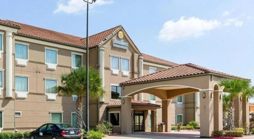 Comfort Inn & Suites Winnie