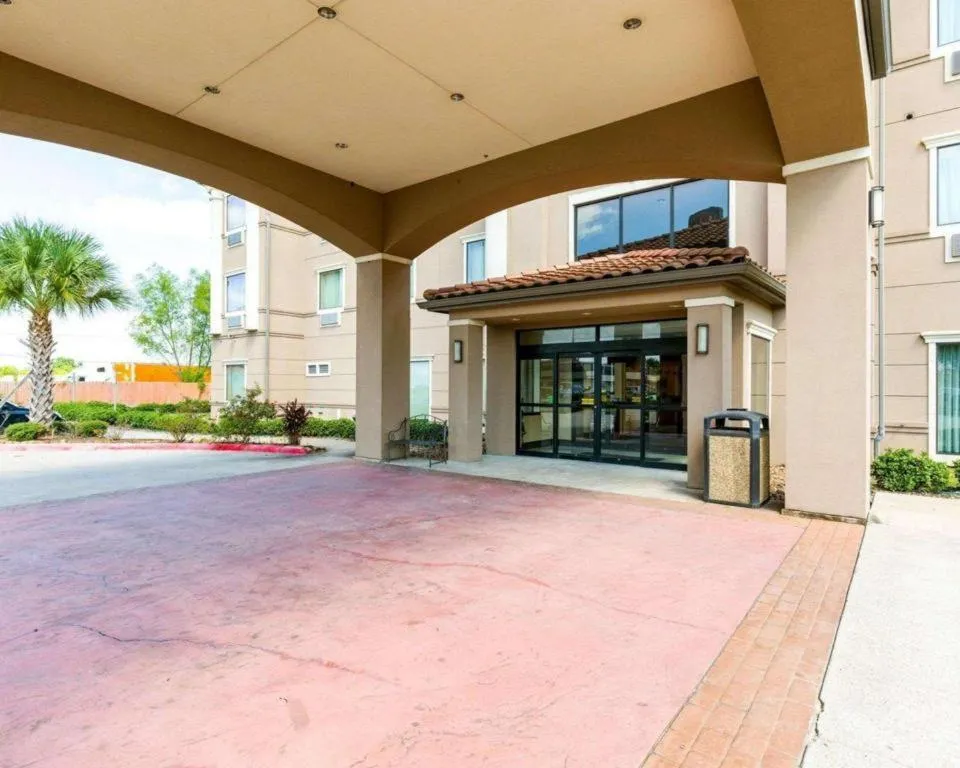 Comfort Inn & Suites Winnie
