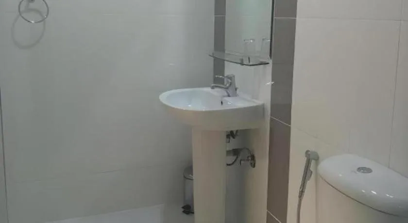 Sovereign Hotel - Marriage Certificate Required