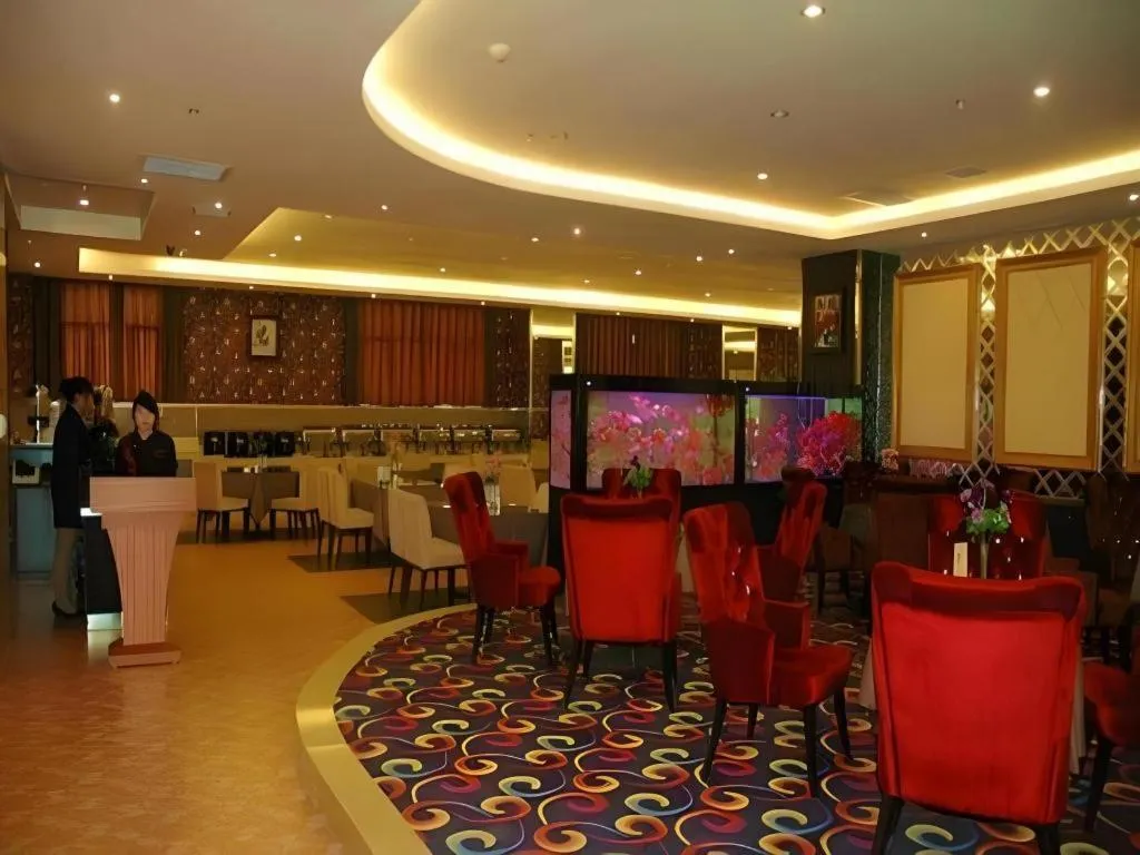 Aksu Pudong Holiday Hotel