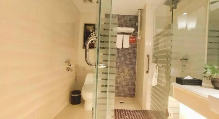 Aksu Pudong Holiday Hotel