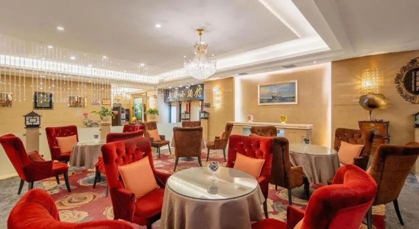 Aksu Pudong Holiday Hotel