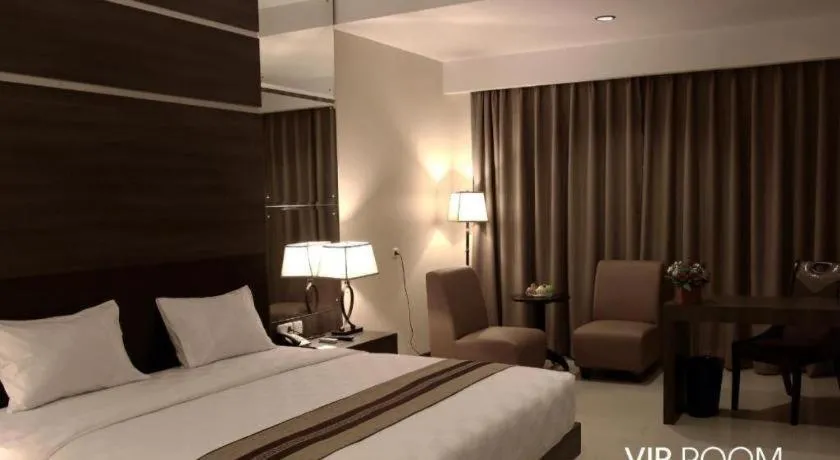 Bed in Mega Permata Hotel