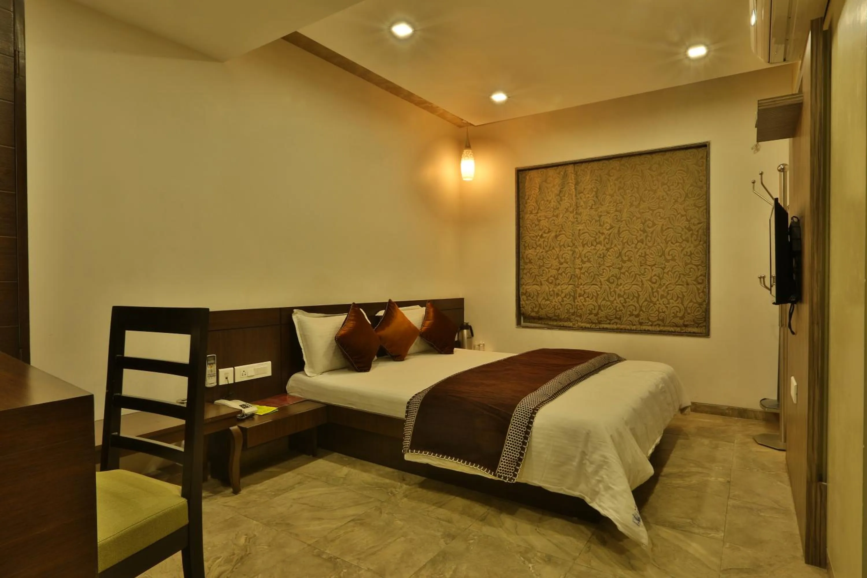 Bed in Hotel Kabir
