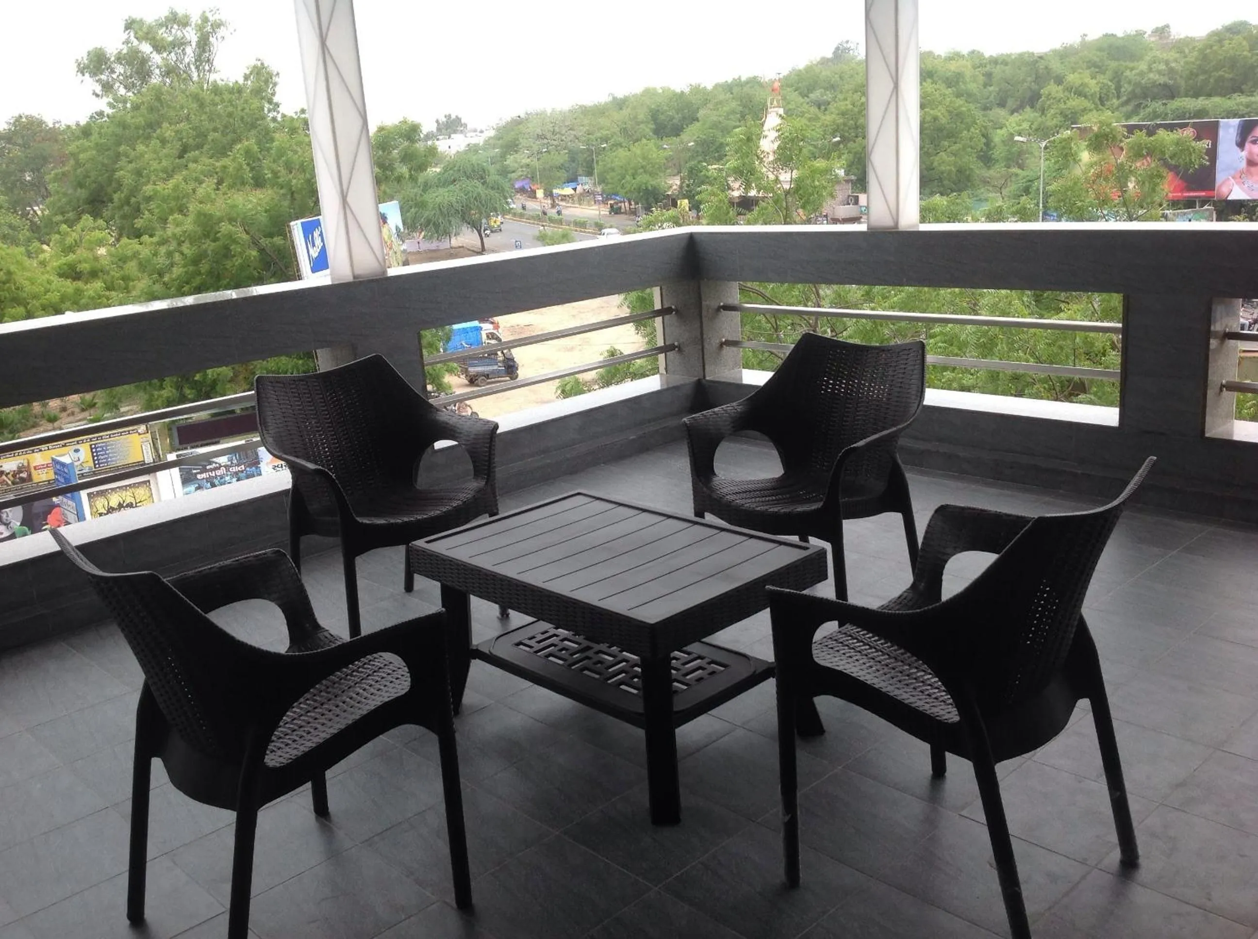 Patio in Hotel Kabir