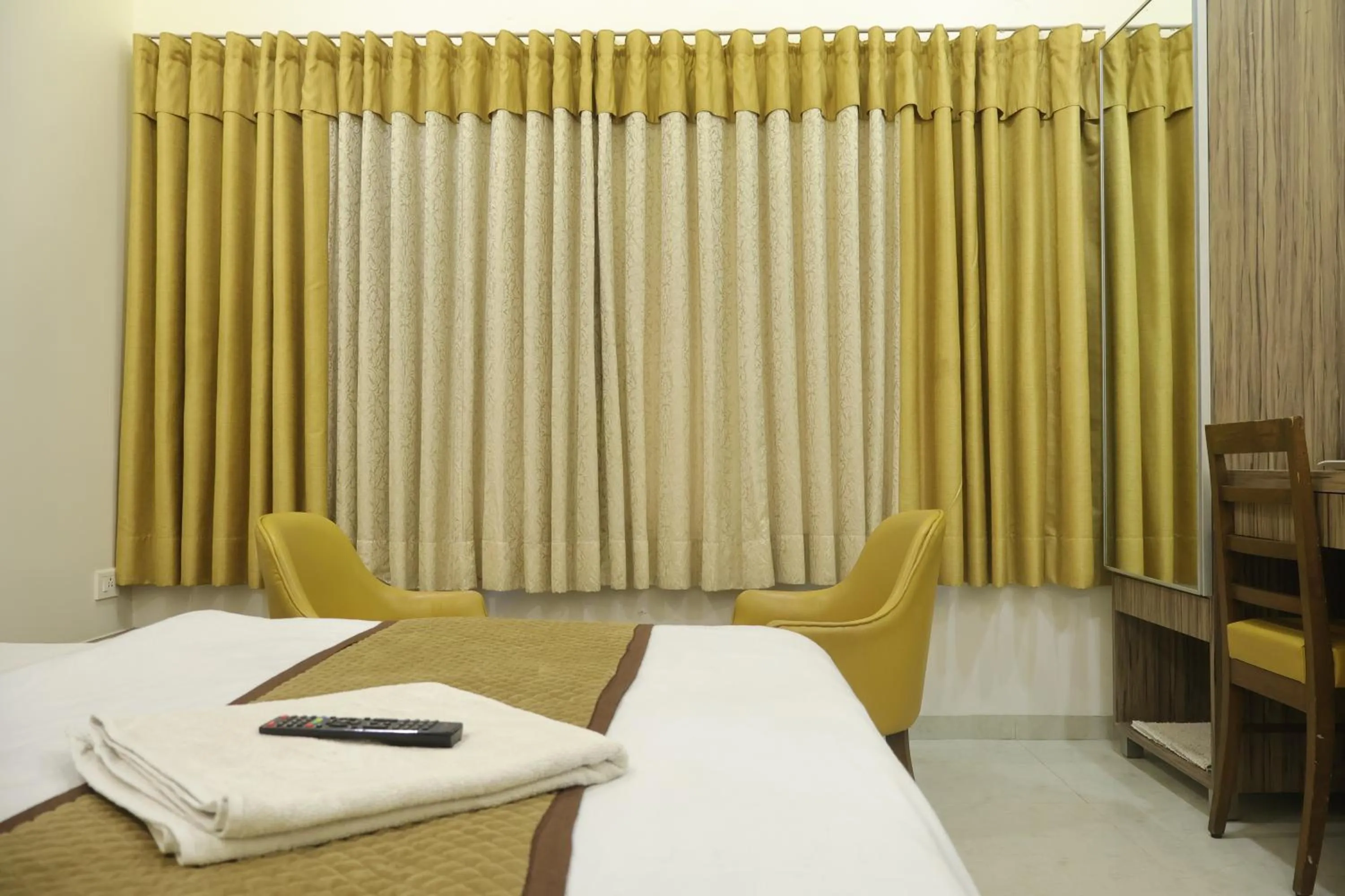 Photo of the whole room, Bed in Hotel Kabir