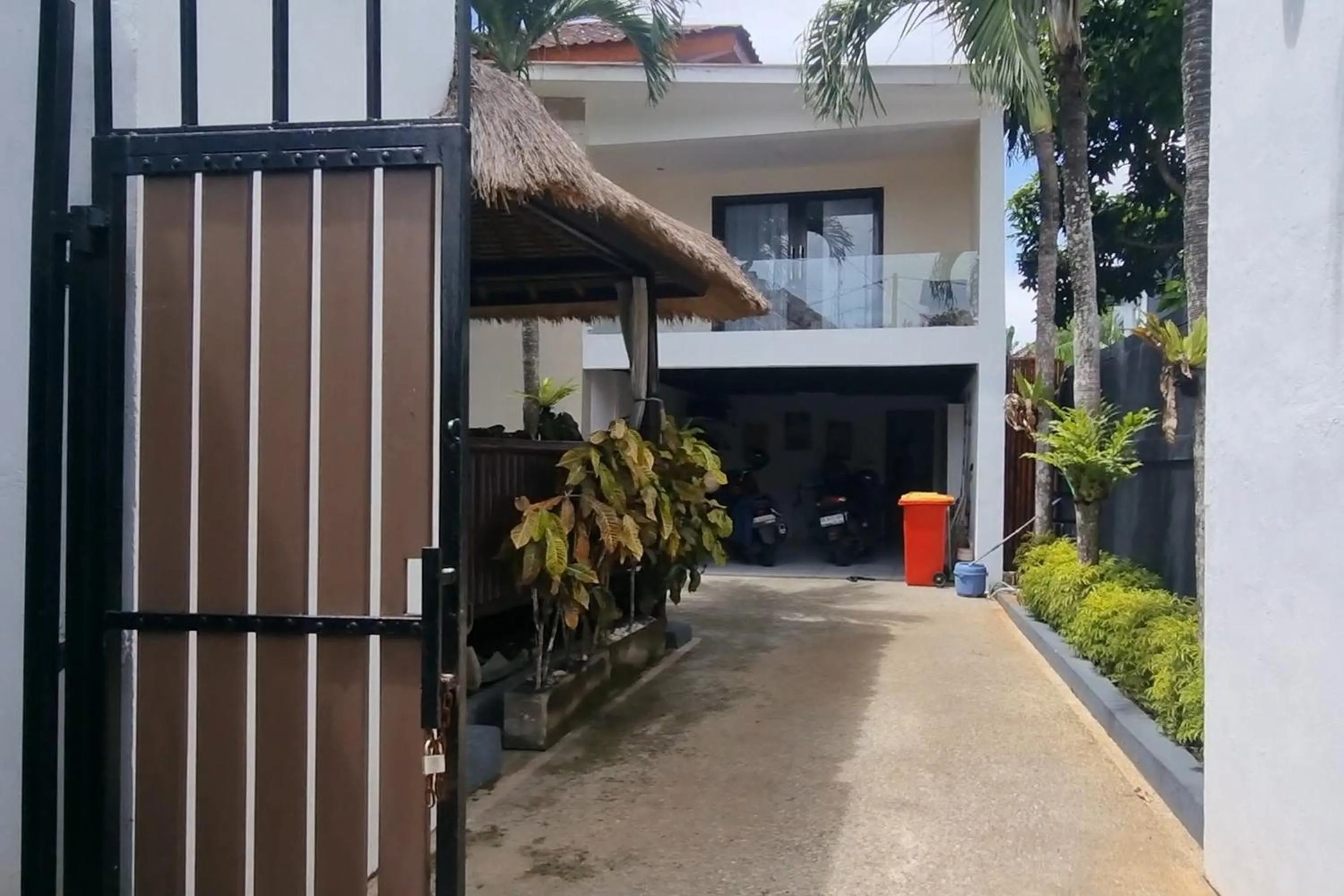 Property building in Tresna Villa 9