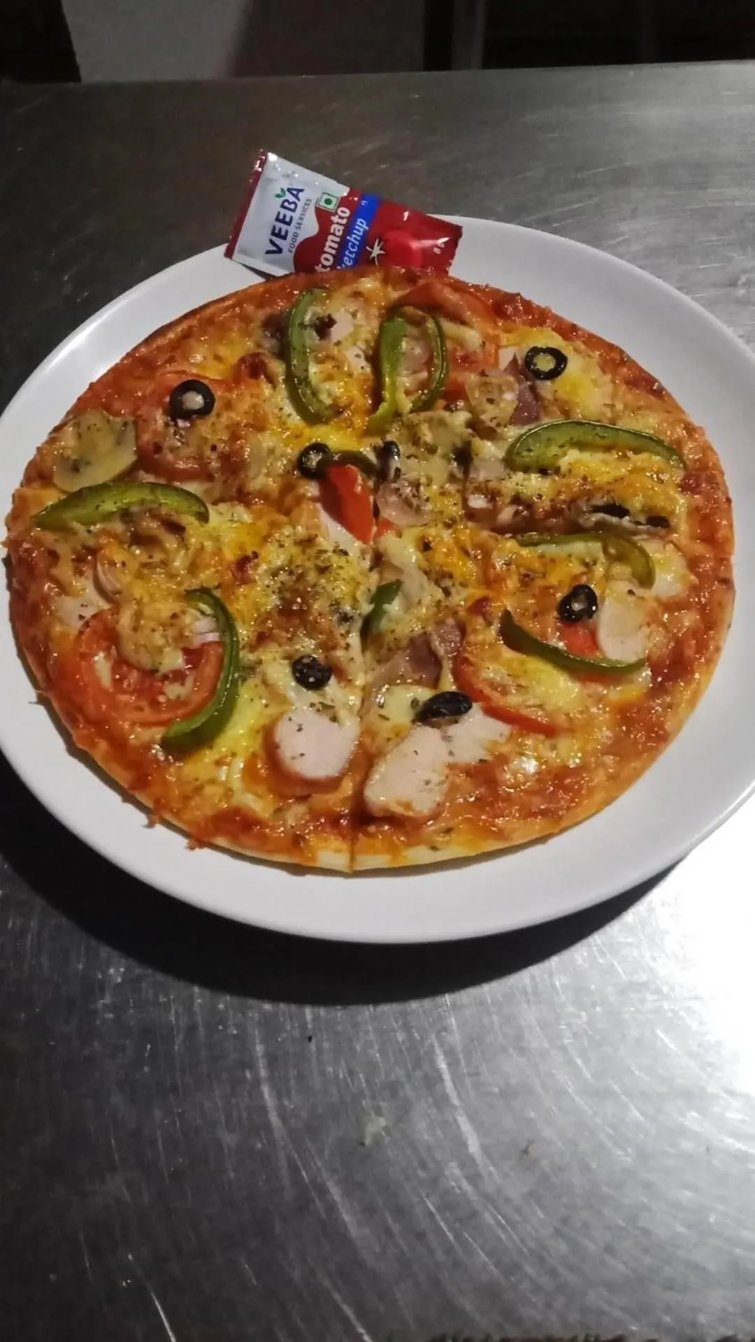 Food and drinks in Bag Packer's Lodge