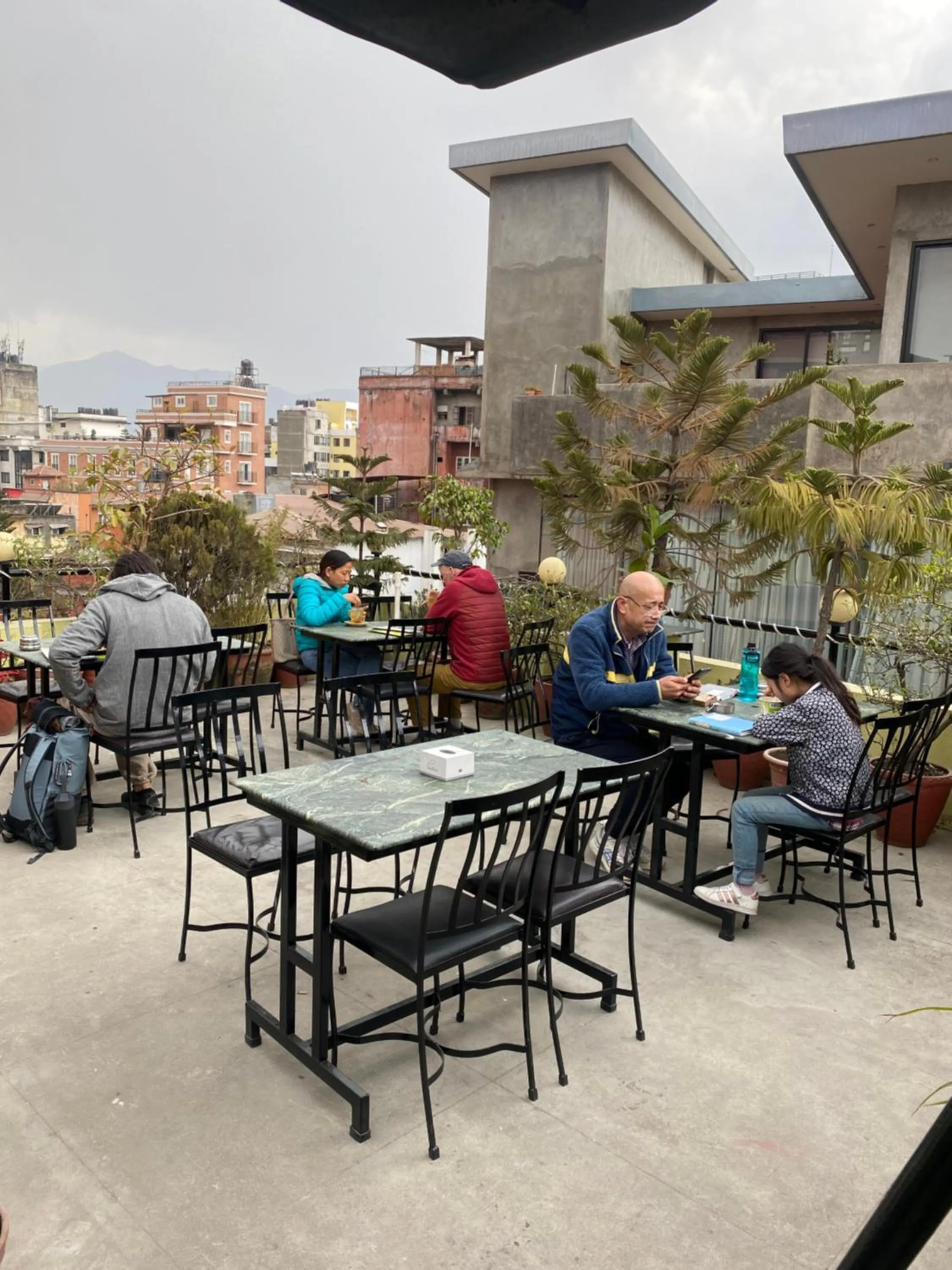 Restaurant/places to eat in Bag Packer's Lodge