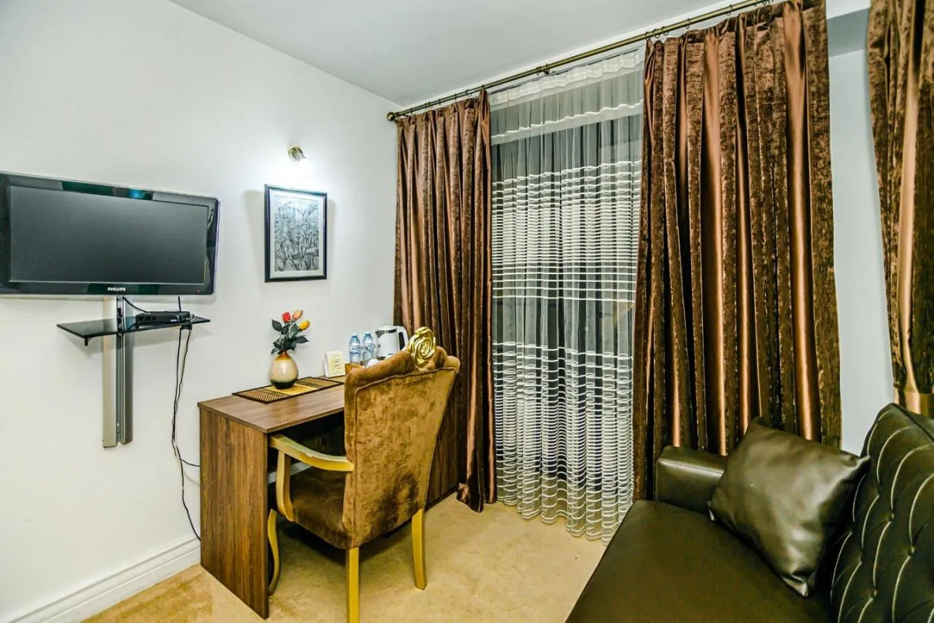 TV and multimedia in Deniz İnn Hotel