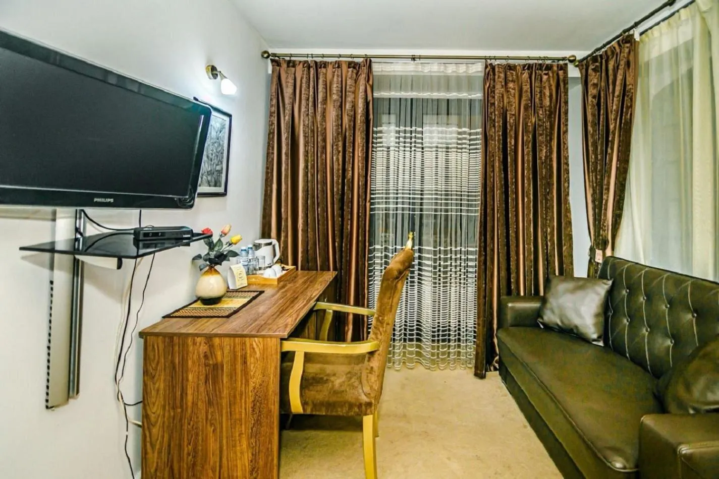 TV and multimedia in Deniz İnn Hotel