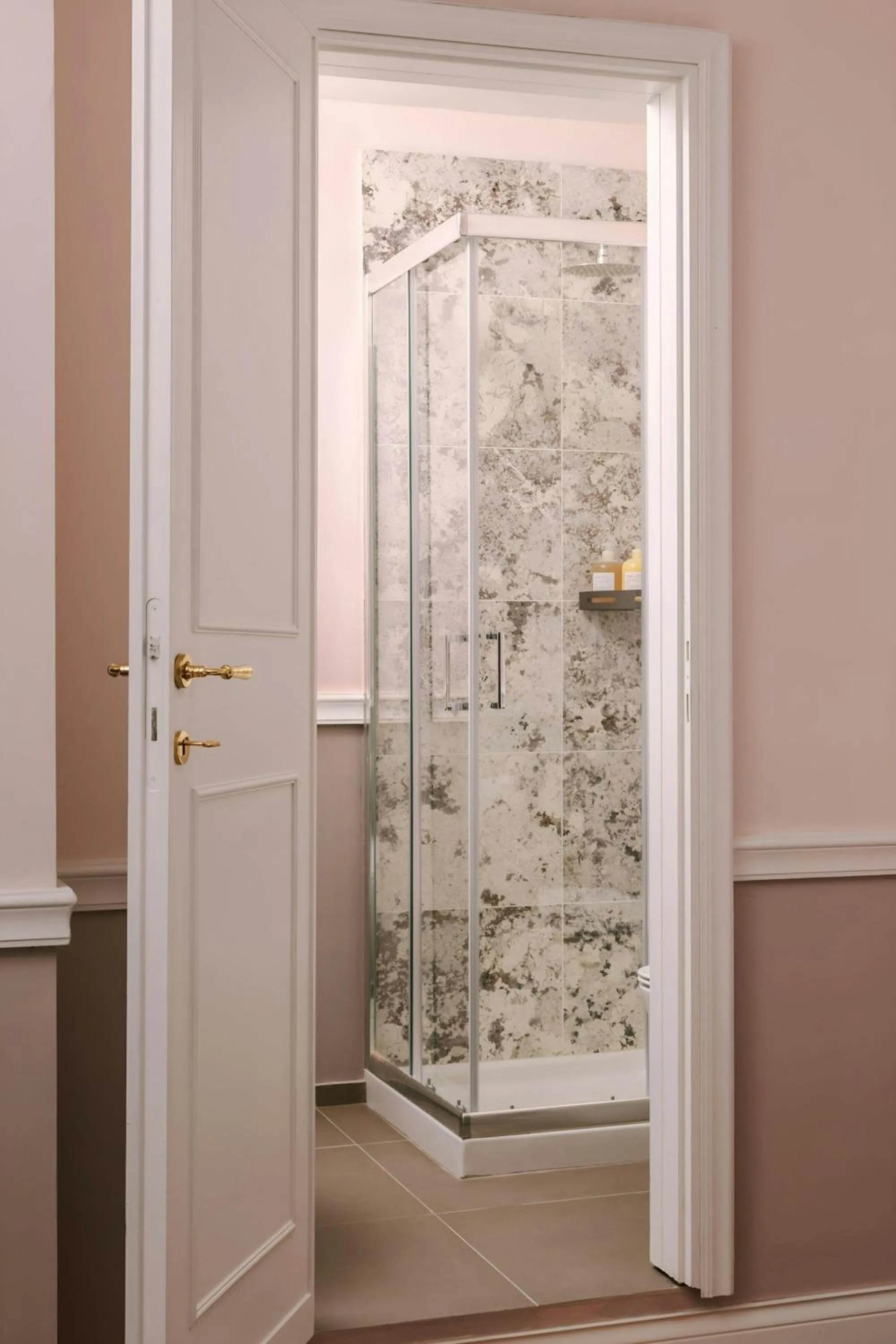 Bathroom in The Sonetto Hotel Piazza Santa Croce, Sonder by Marriott Bonvoy