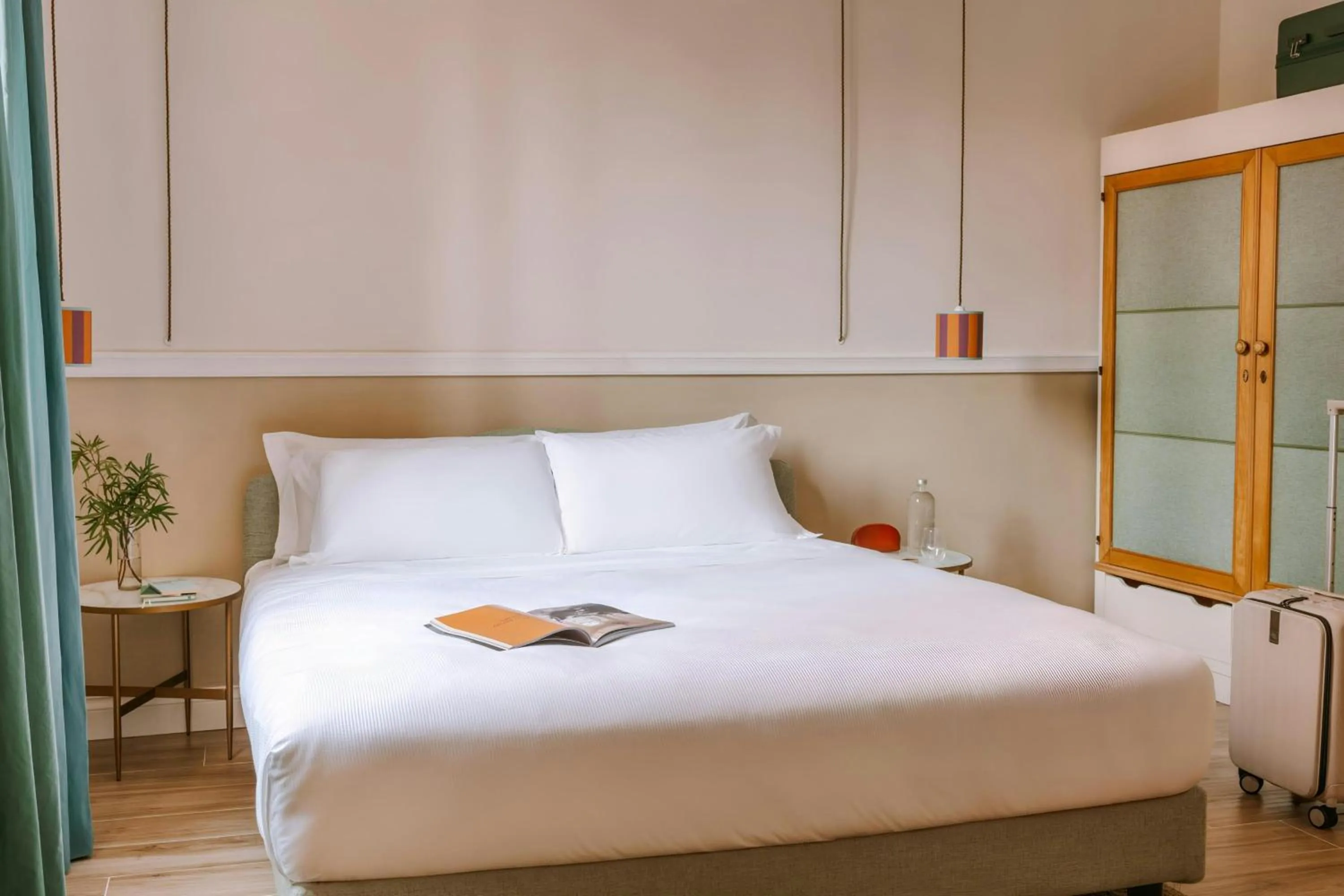 Bedroom, Bed in The Sonetto Hotel Piazza Santa Croce, Sonder by Marriott Bonvoy