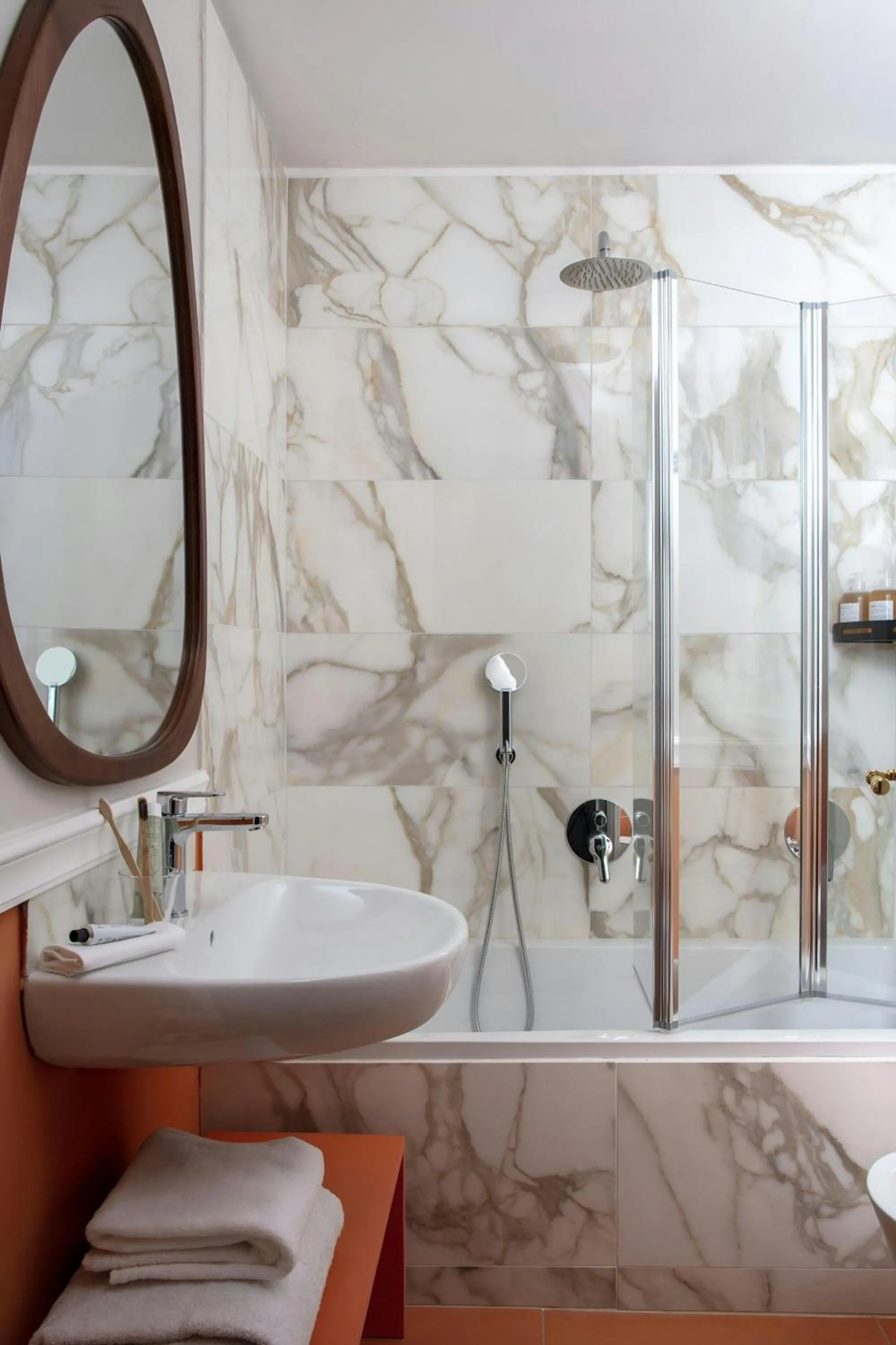Bathroom in The Sonetto Hotel Piazza Santa Croce, Sonder by Marriott Bonvoy