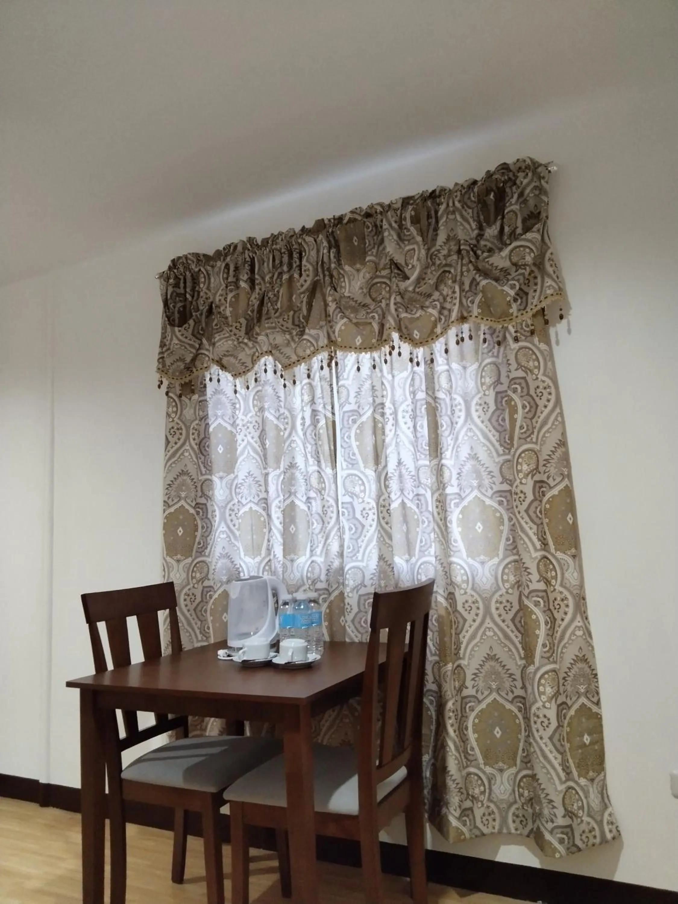 Moalboal Beach Front Hotel