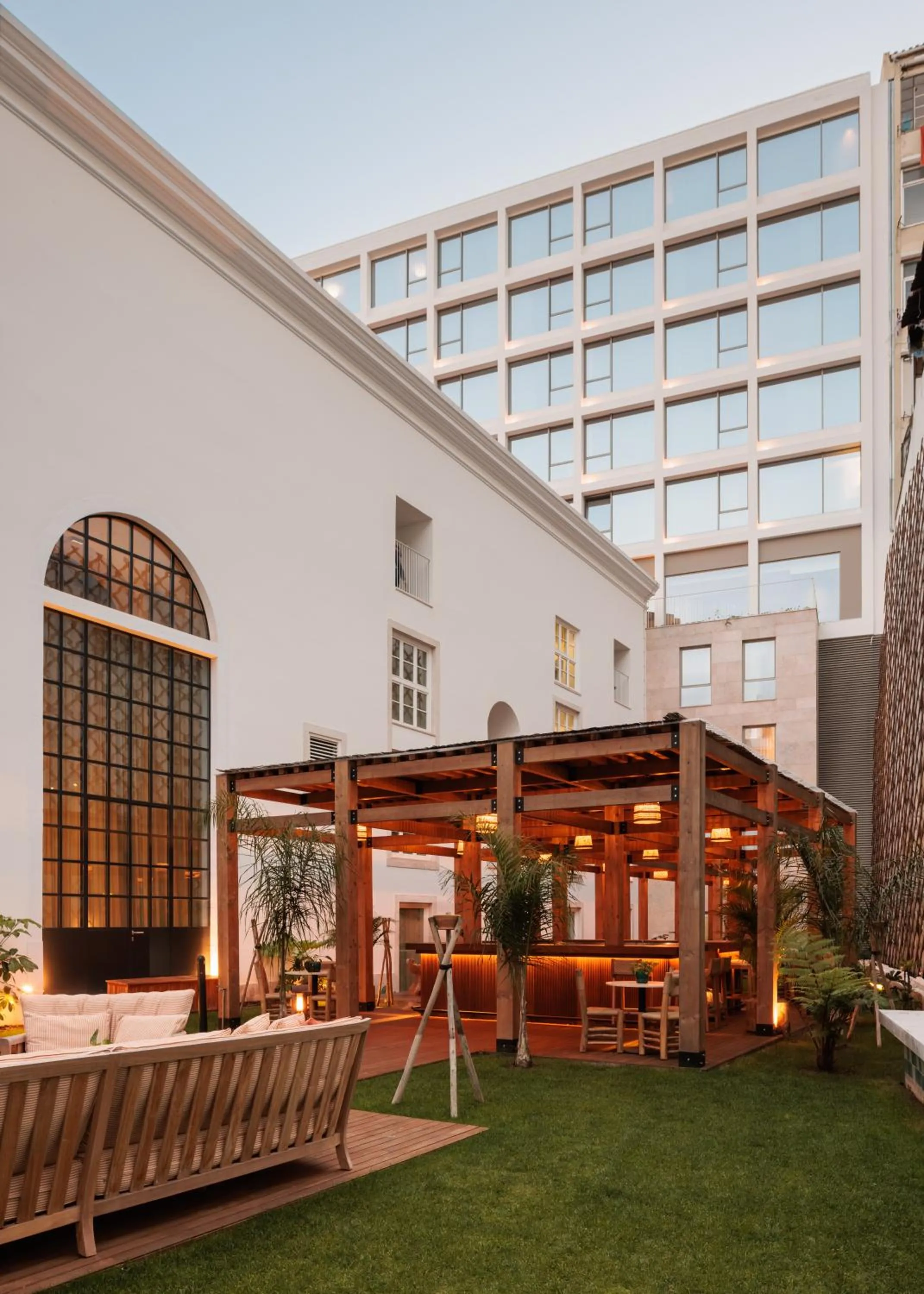 Inner courtyard view in Locke de Santa Joana