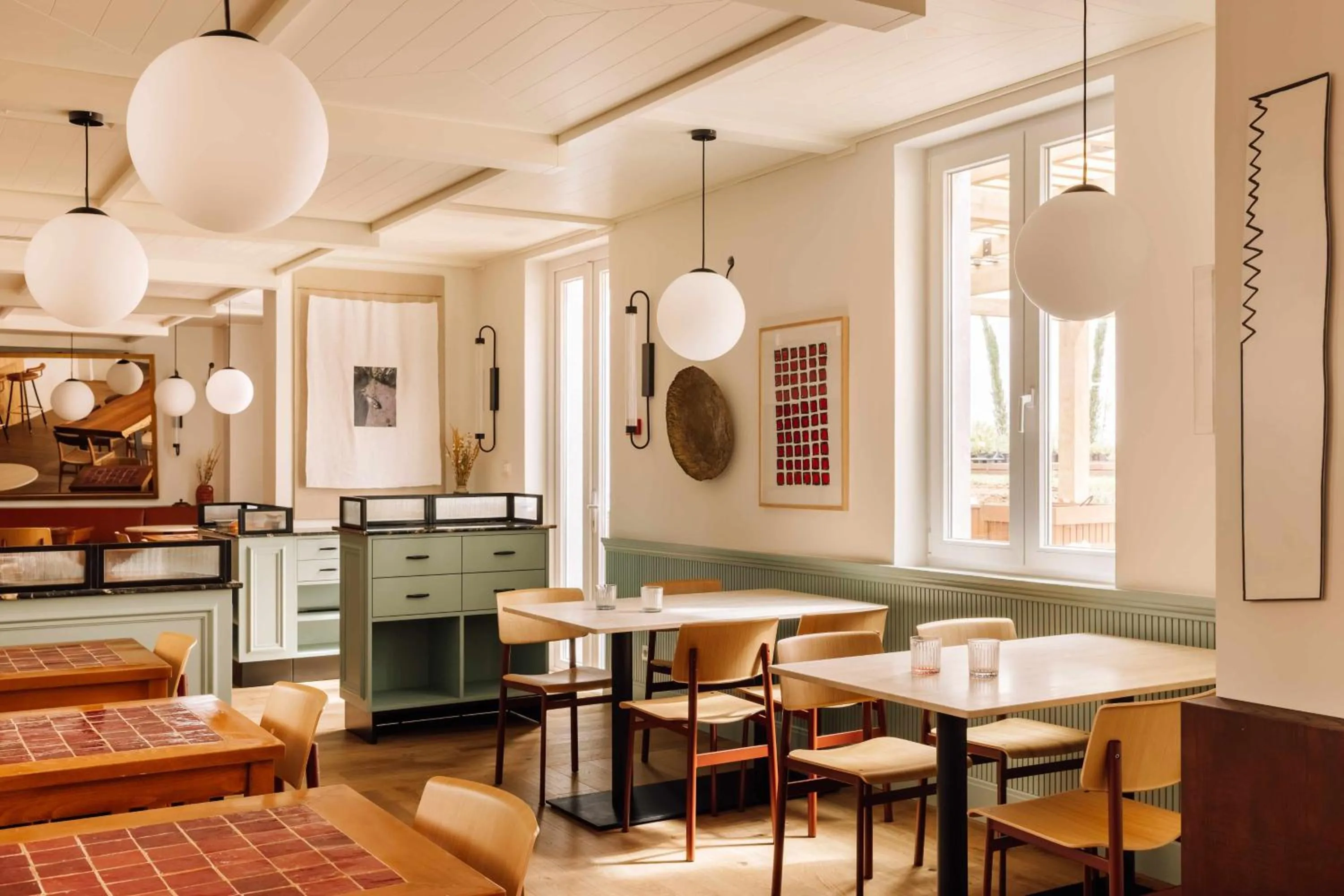 Restaurant/places to eat in Locke de Santa Joana