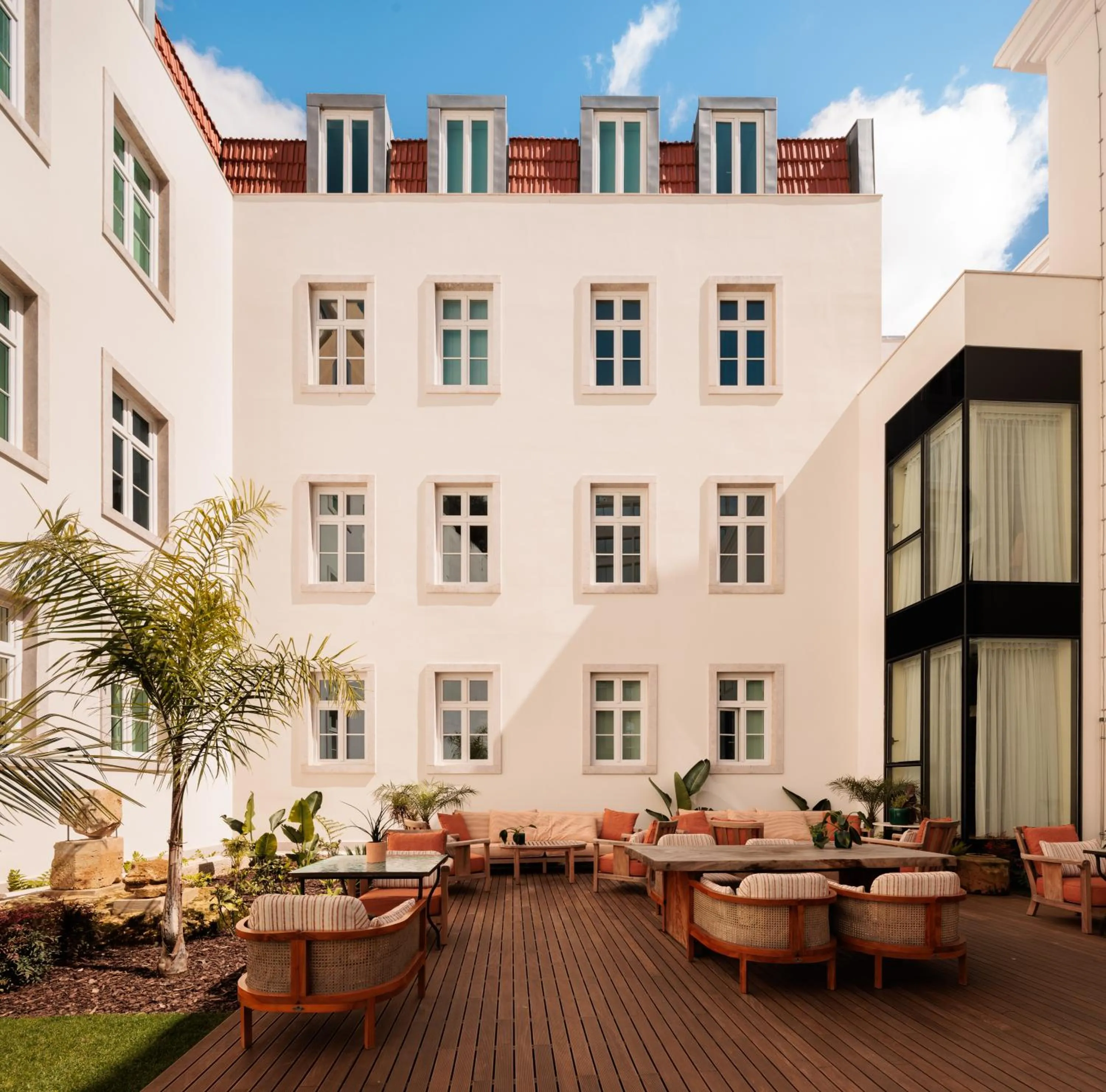 Inner courtyard view in Locke de Santa Joana