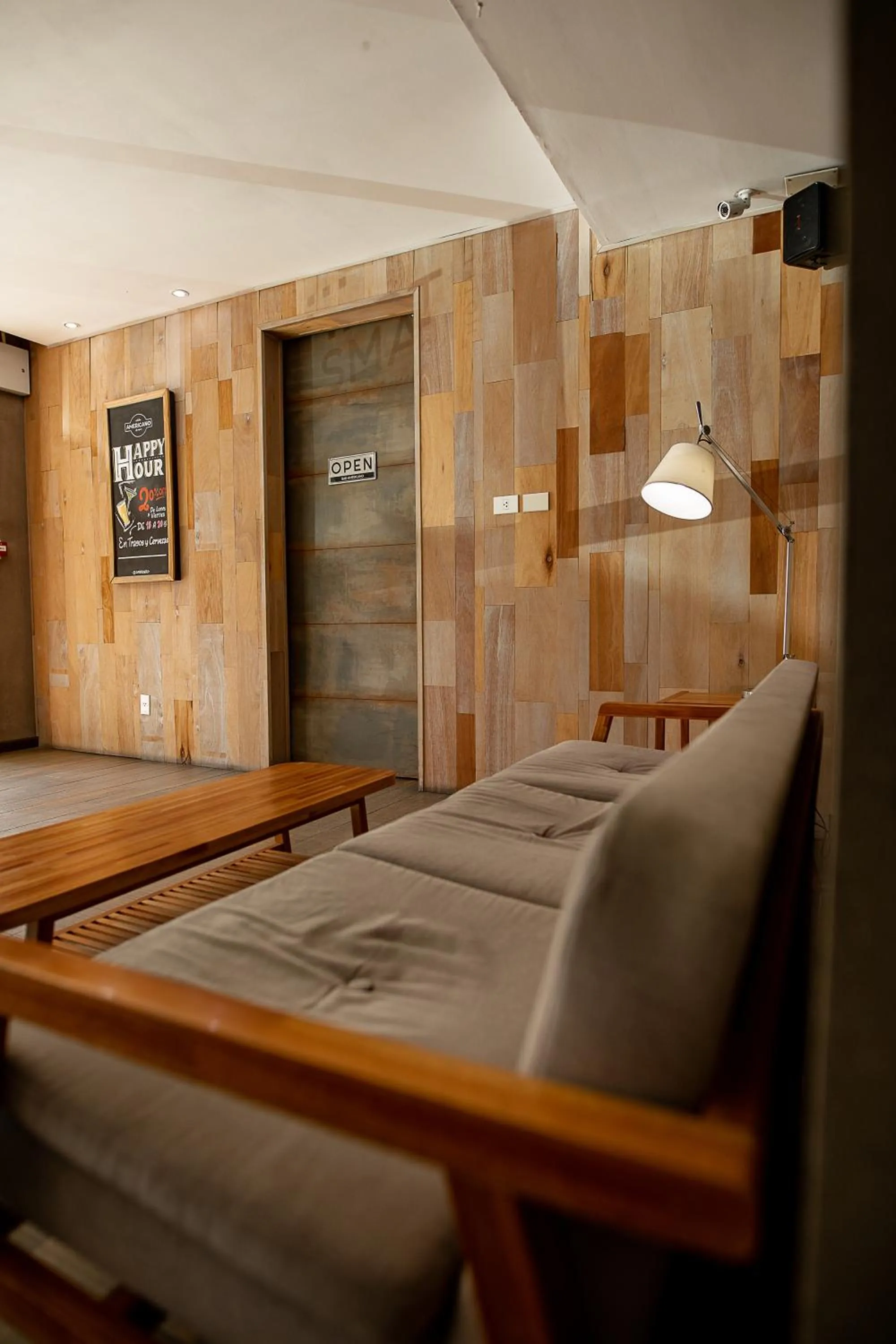 Lobby or reception, Bed in Smart Hotel Montevideo