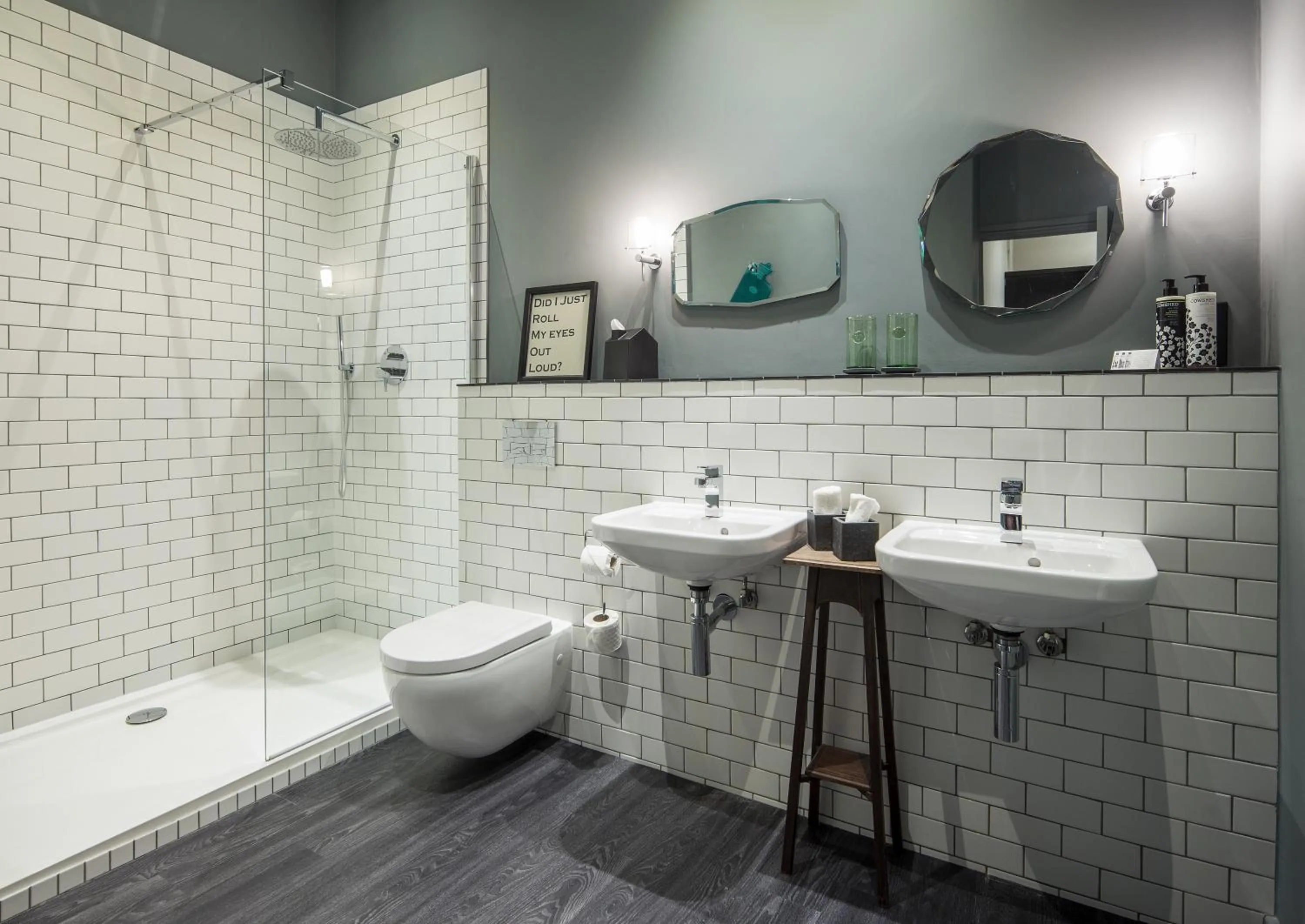 Bathroom in Judges Court