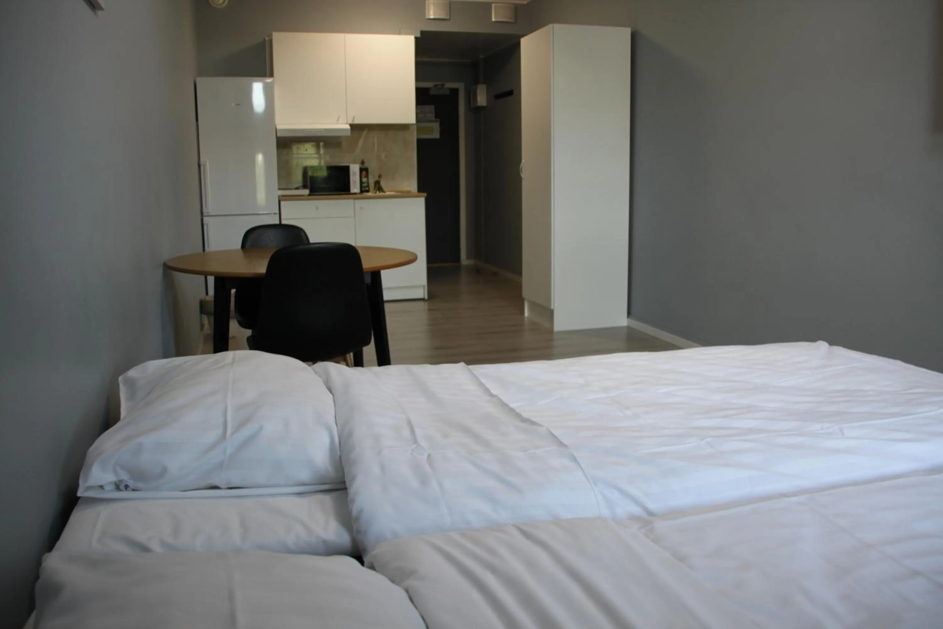 Property building, Bed in Hotell Salem