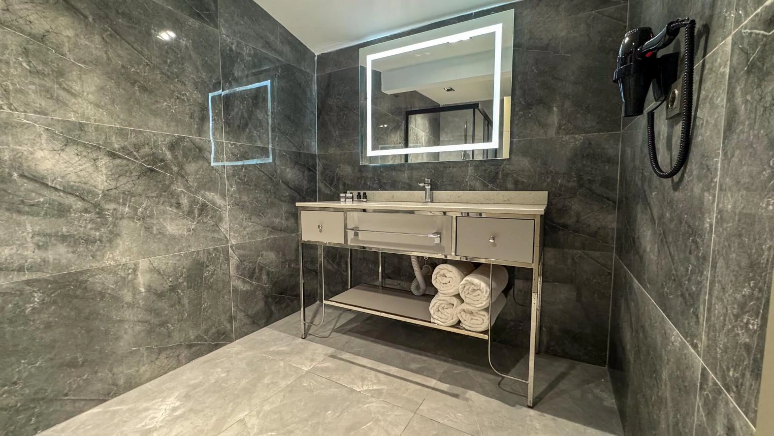 Bathroom in Alice Hotel Antalya