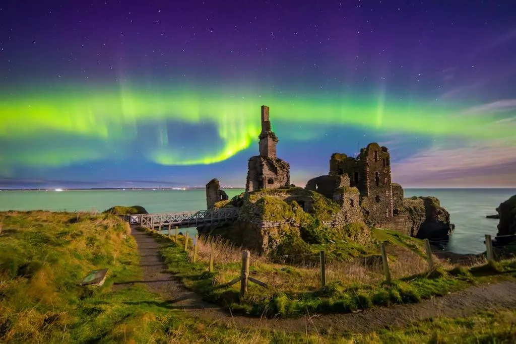 Braeview - by Caithness Luxury Apartments NC500 - 3 Bedroom Luxury holiday home - Sleeps Work teams upto 3 & holiday makers upto 5