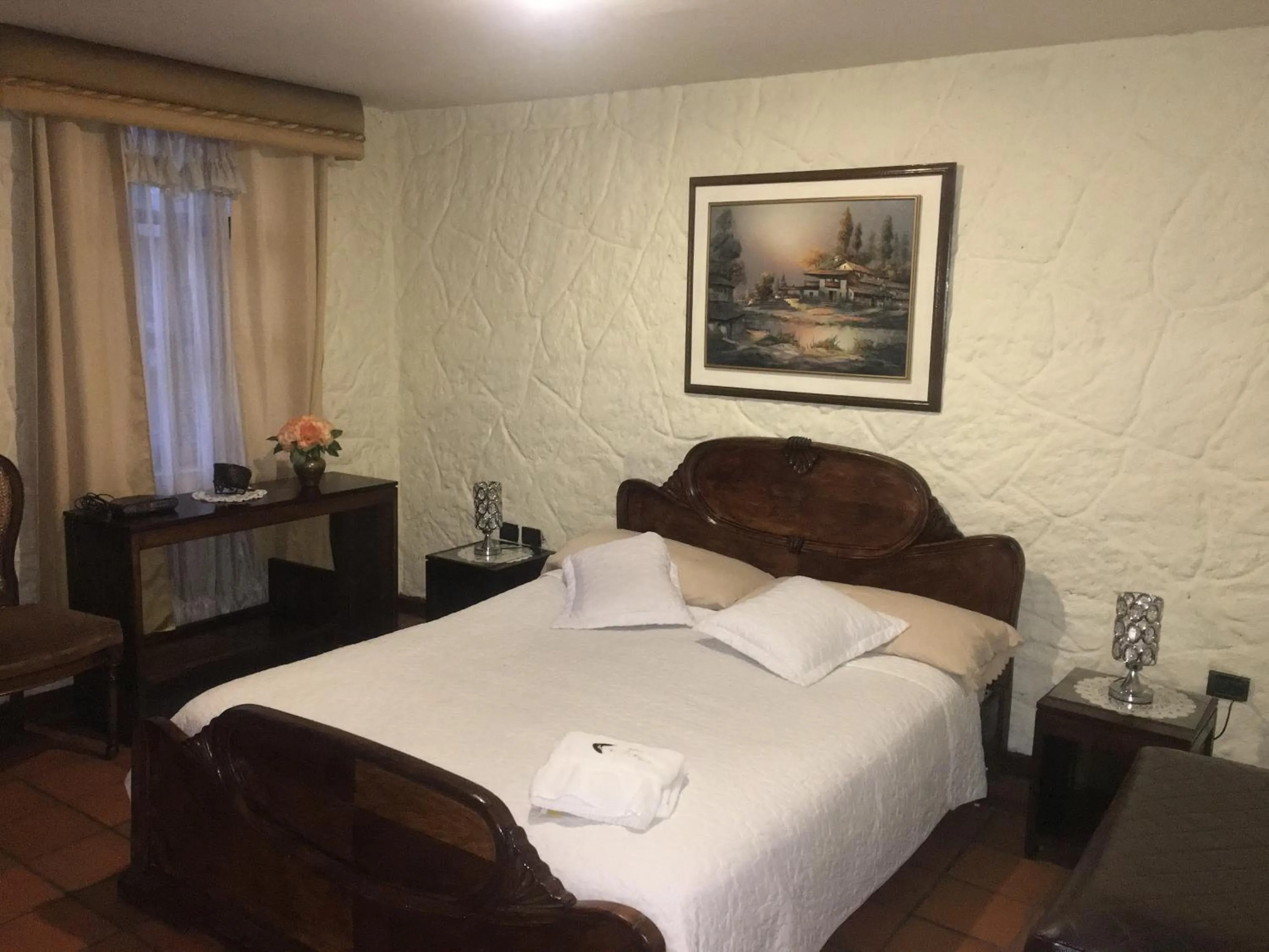 Bed in HOTEL Quito Antiguo