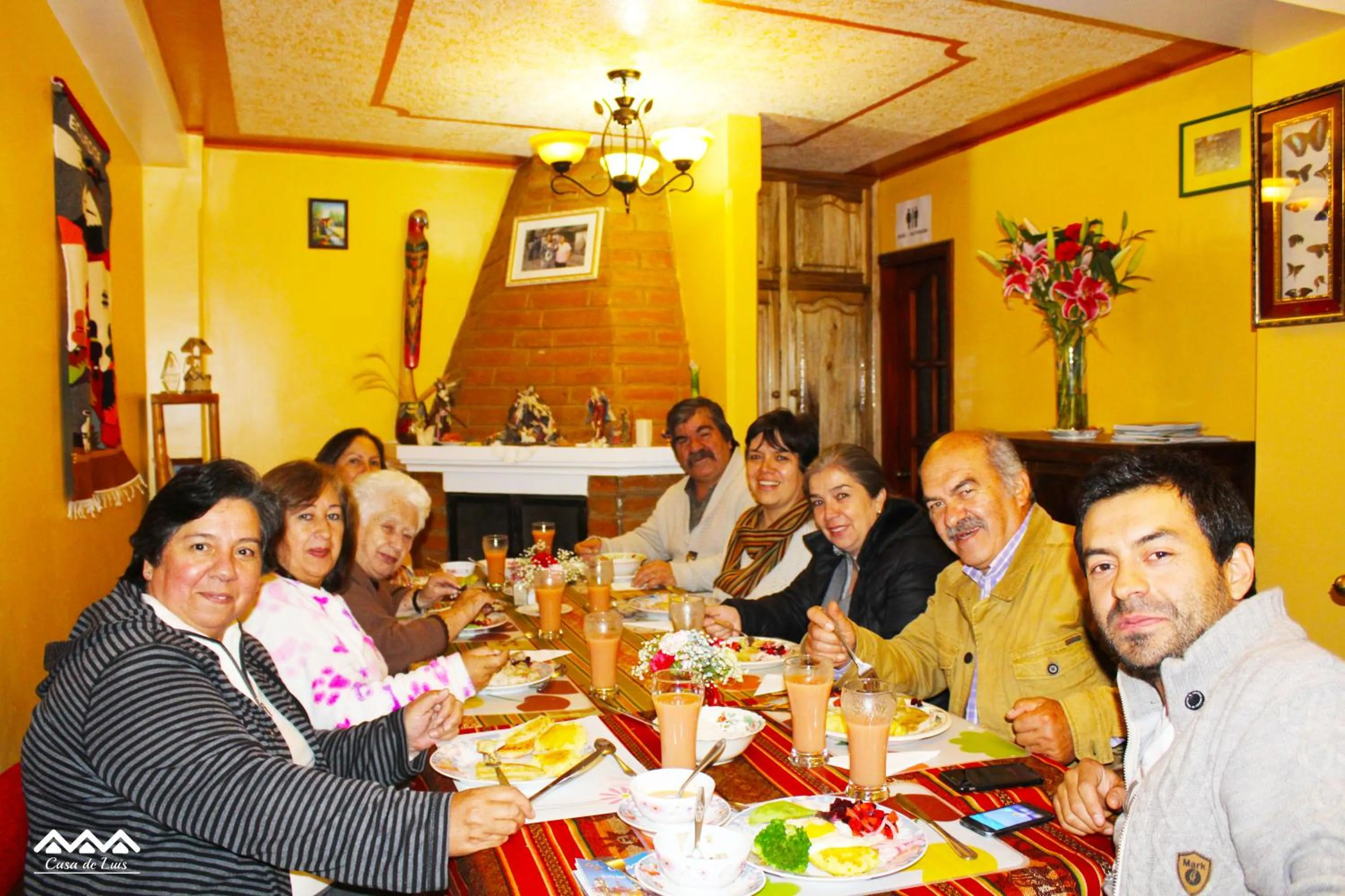 Restaurant/places to eat in Casa de Luis