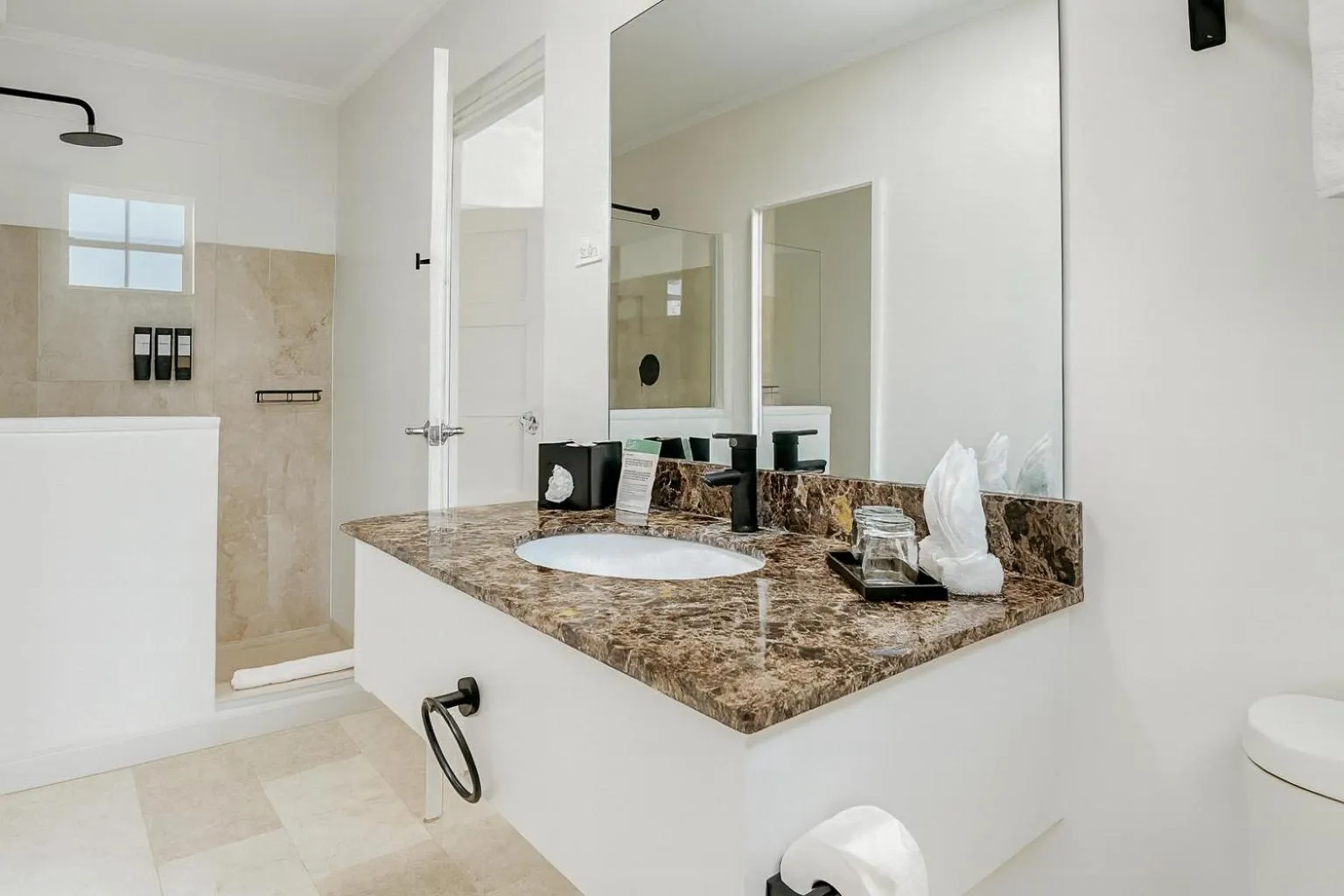 Shower in South Point Hotel Inc