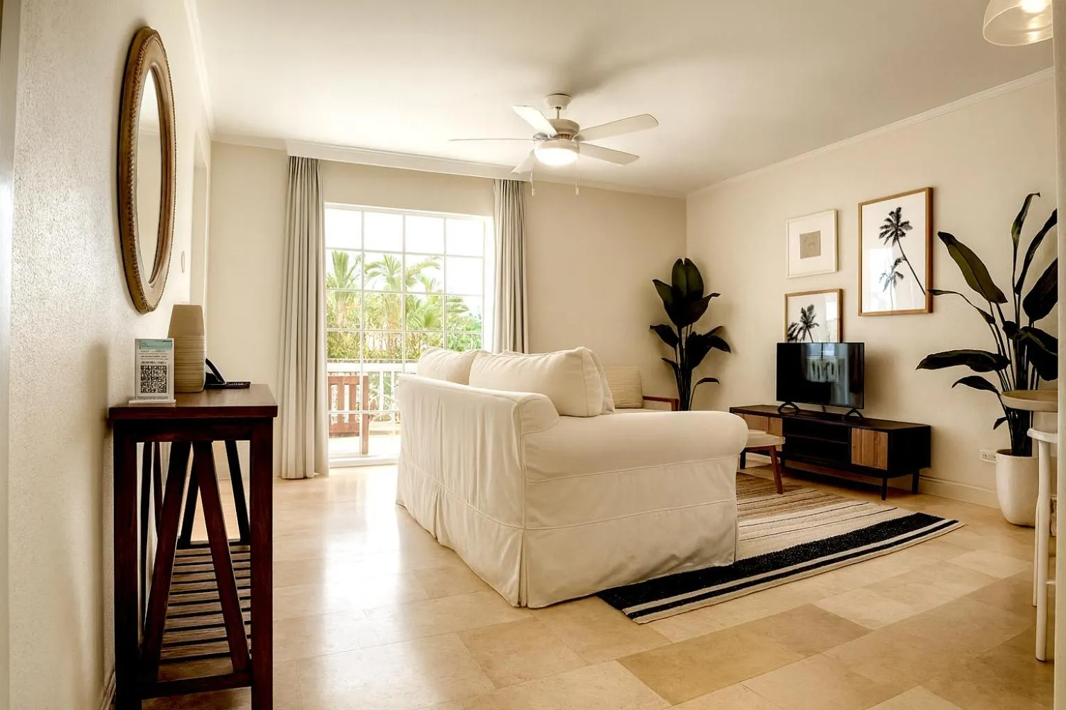 TV and multimedia in South Point Hotel Inc