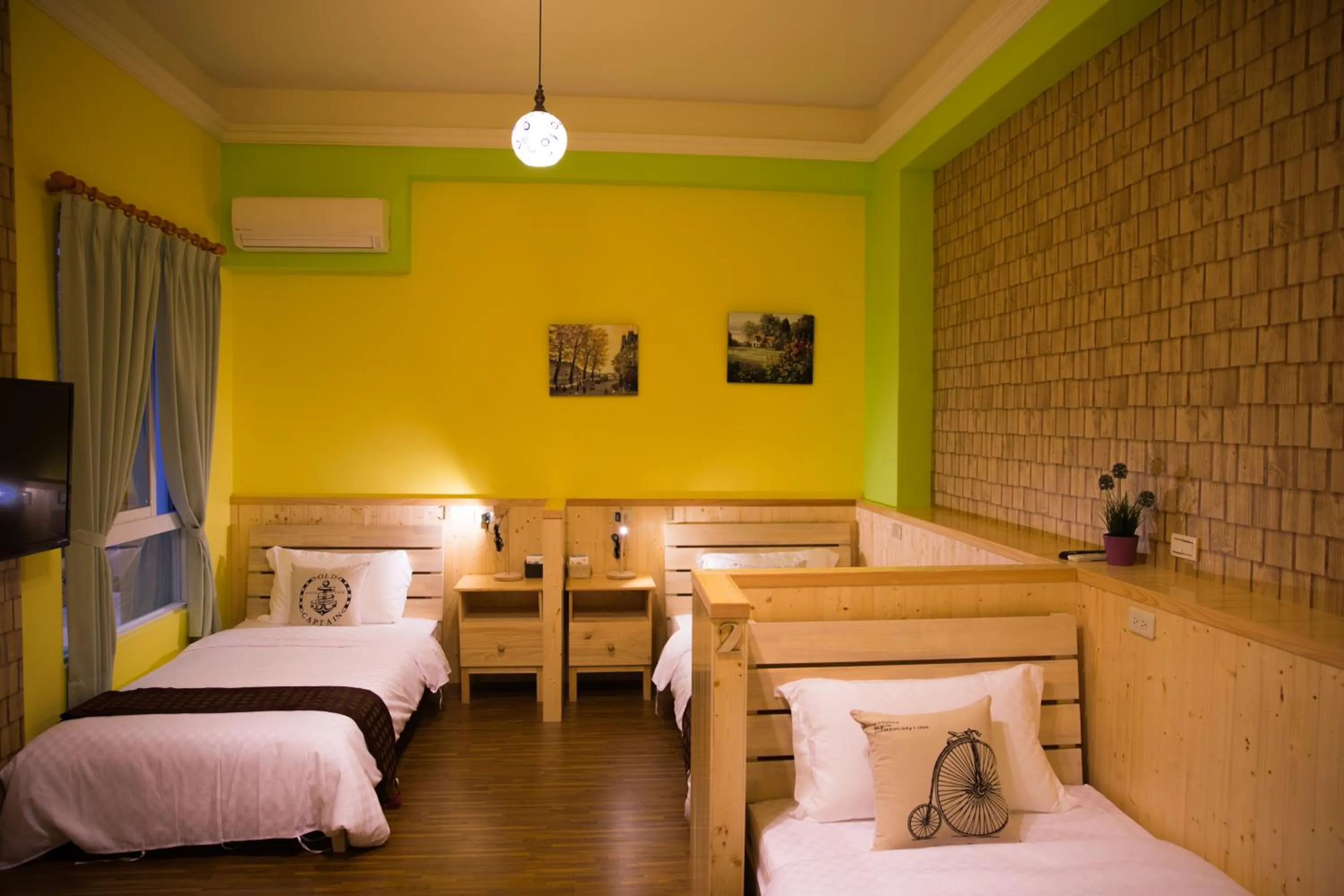 Photo of the whole room, Bed in 輕旅小站 Soft Travel Hostel