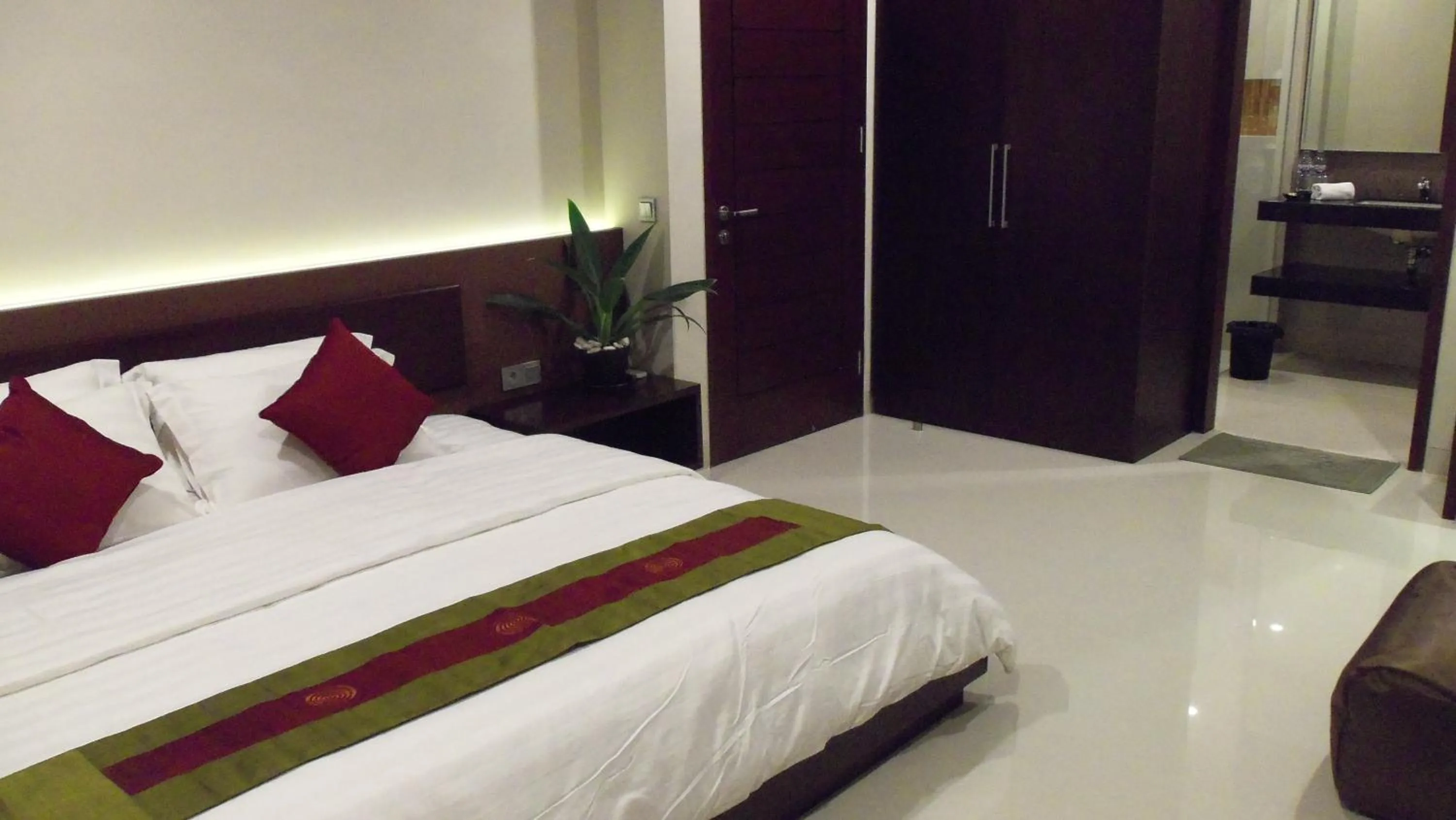 Bedroom, Bed in The Arnaya