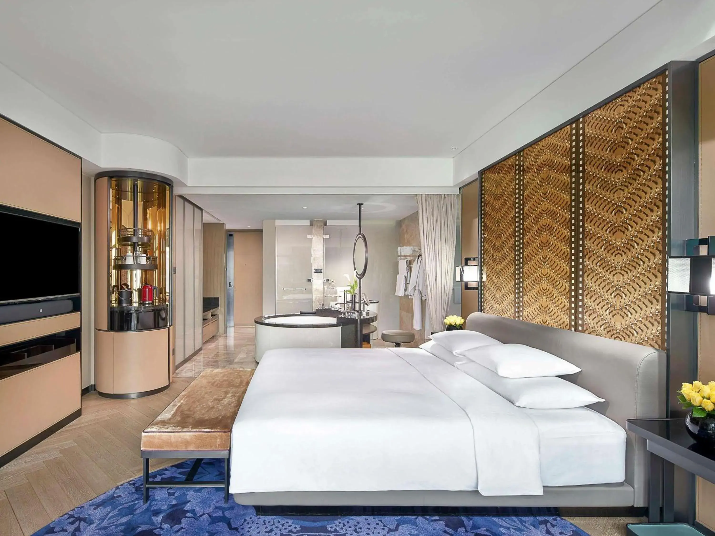 Luxury King Room with Club Access inclusive Mini Bar for the first round and 20% discount in Chinese Restaurant in Sofitel Beijing Central Luxury King Room with Club Access inclusive Mini Bar for the first round and 20% discount in Chinese Restaurant in Sofitel Beijing Central