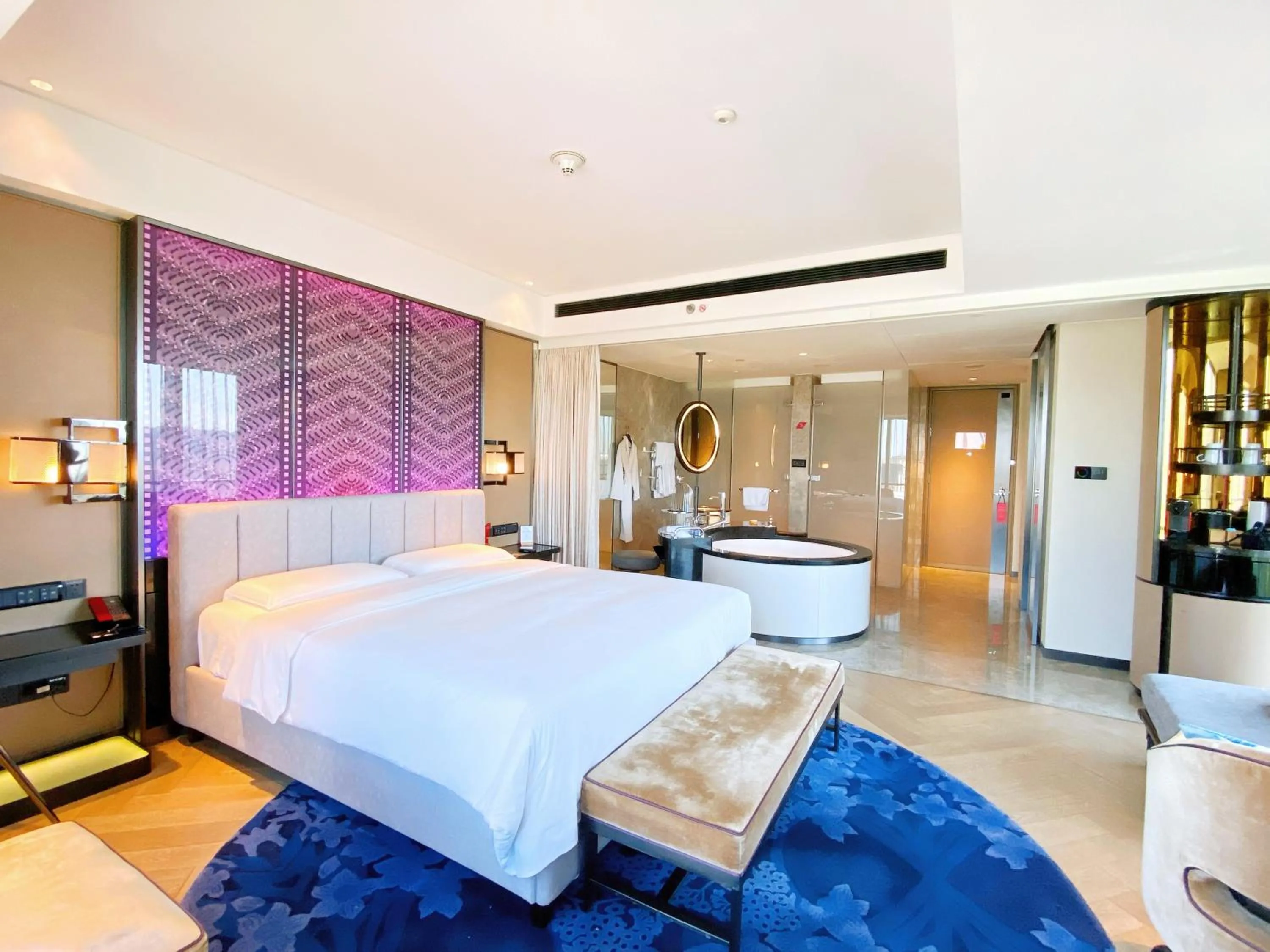 Bed in Sofitel Beijing Central