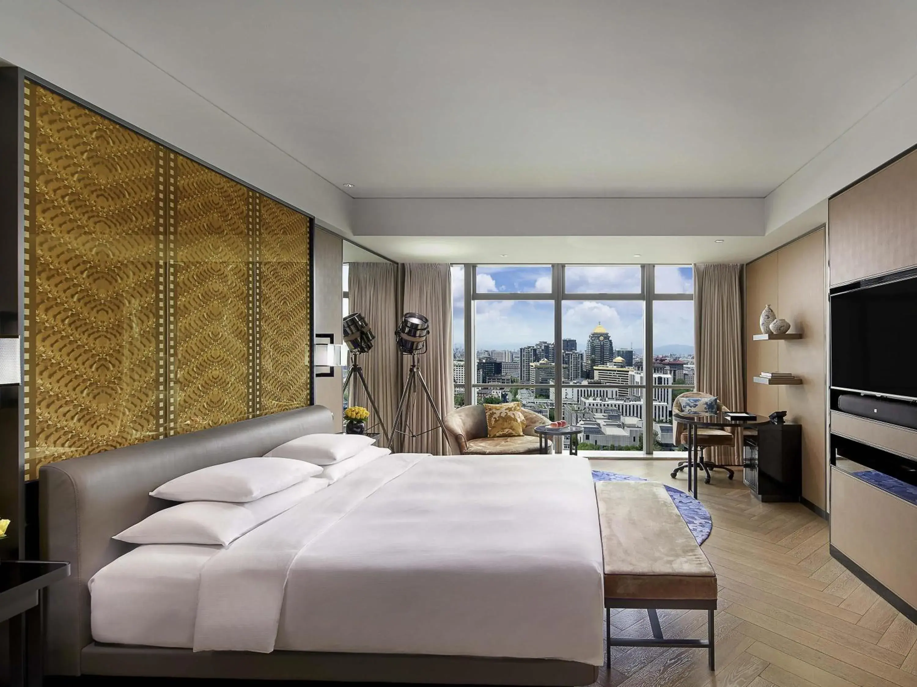 Luxury King Room with City View inclusive Mini Bar for the first round and 20% discount in Chinese Restaurant in Sofitel Beijing Central Luxury King Room with City View inclusive Mini Bar for the first round and 20% discount in Chinese Restaurant in Sofitel Beijing Central