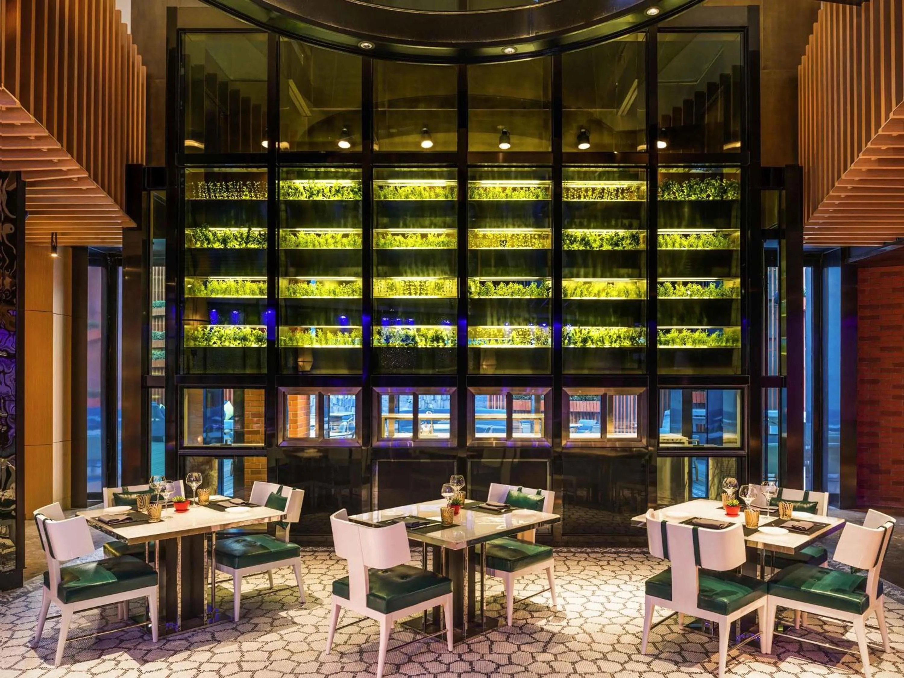 Restaurant/places to eat in Sofitel Beijing Central