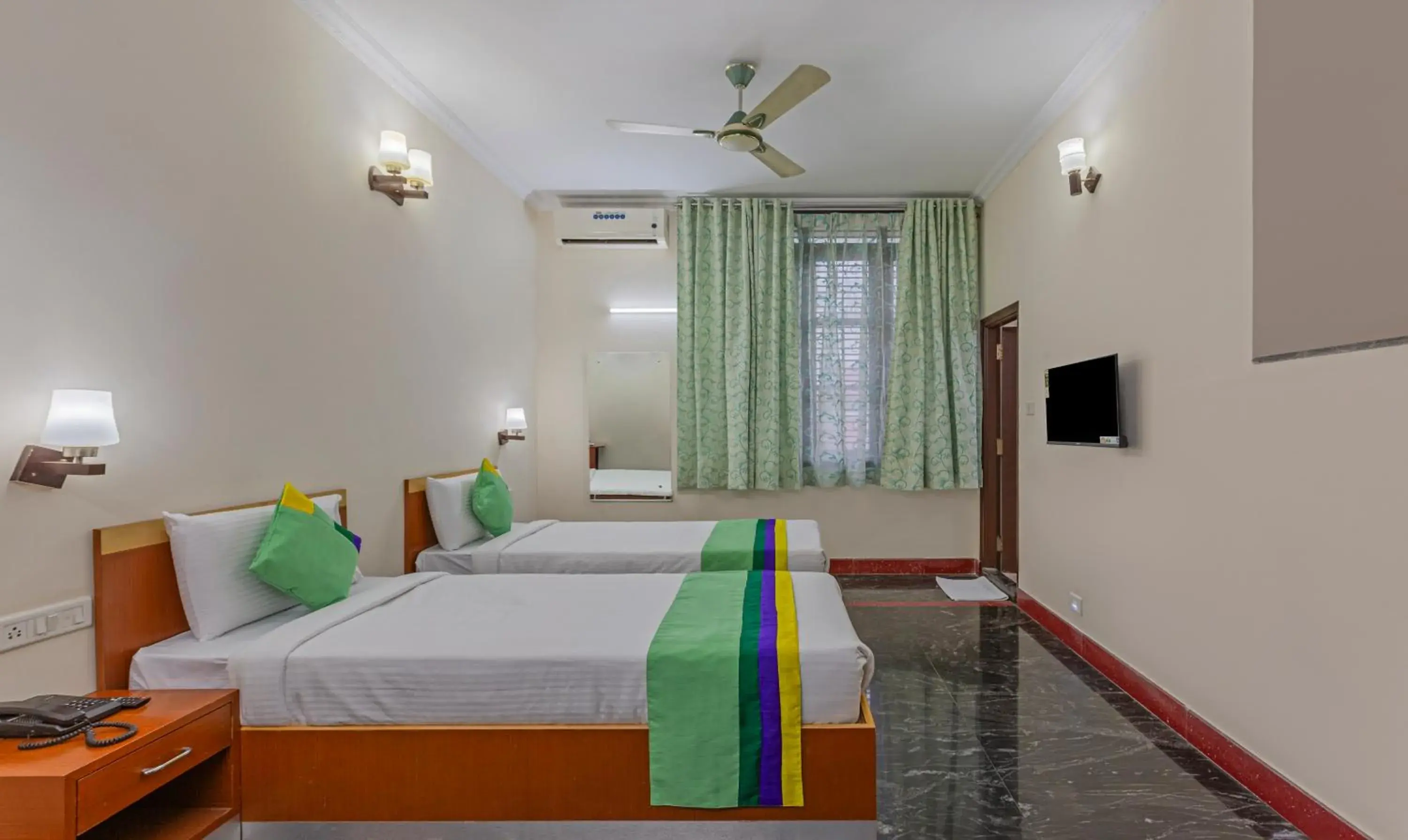 Deluxe Double Room - single occupancy in Treebo Akshaya Residency Deluxe Double Room - single occupancy in Treebo Akshaya Residency