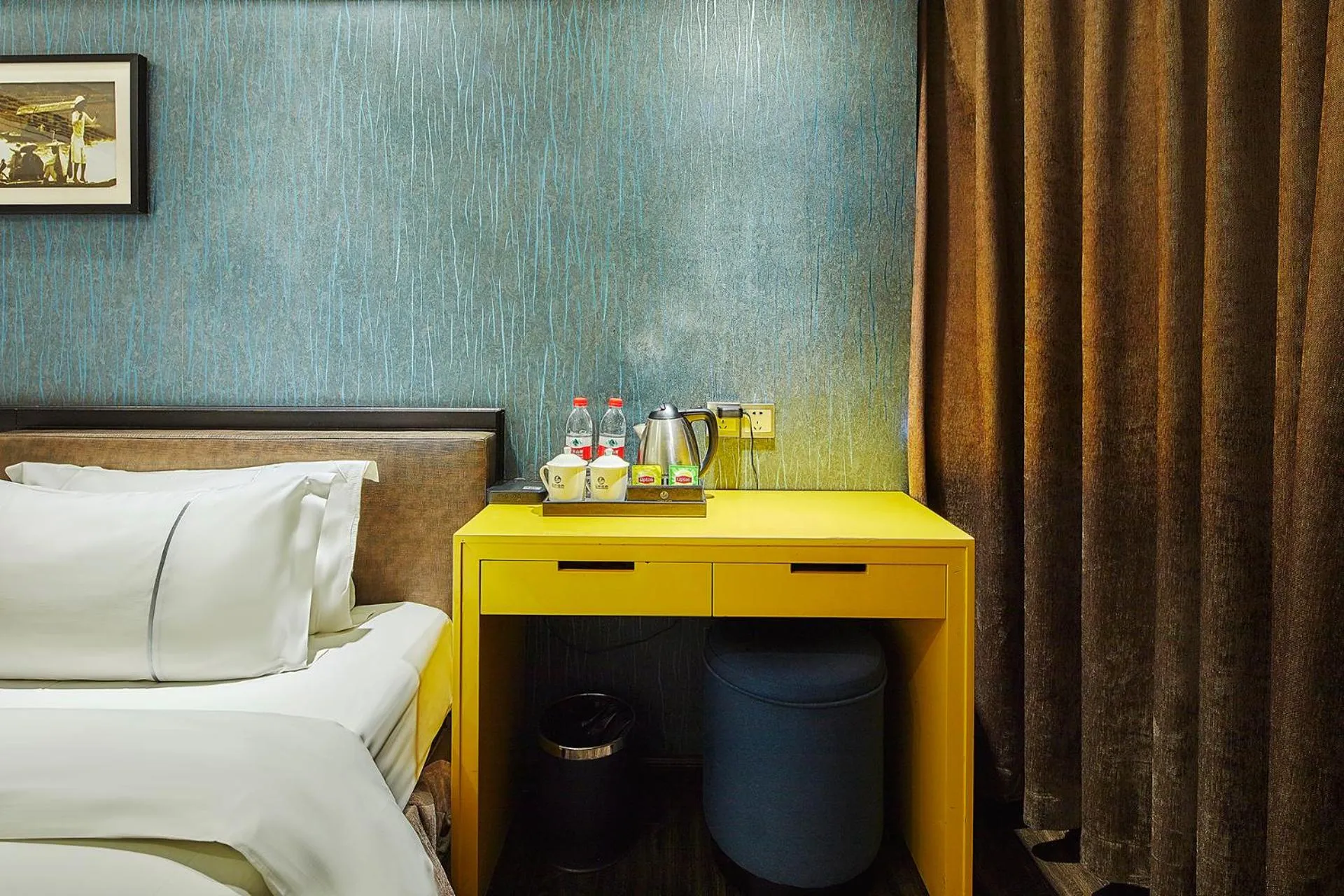 Coffee/tea facilities, Bed in Insail Hotels Huanshi Road Taojin Metro Station Guangzhou