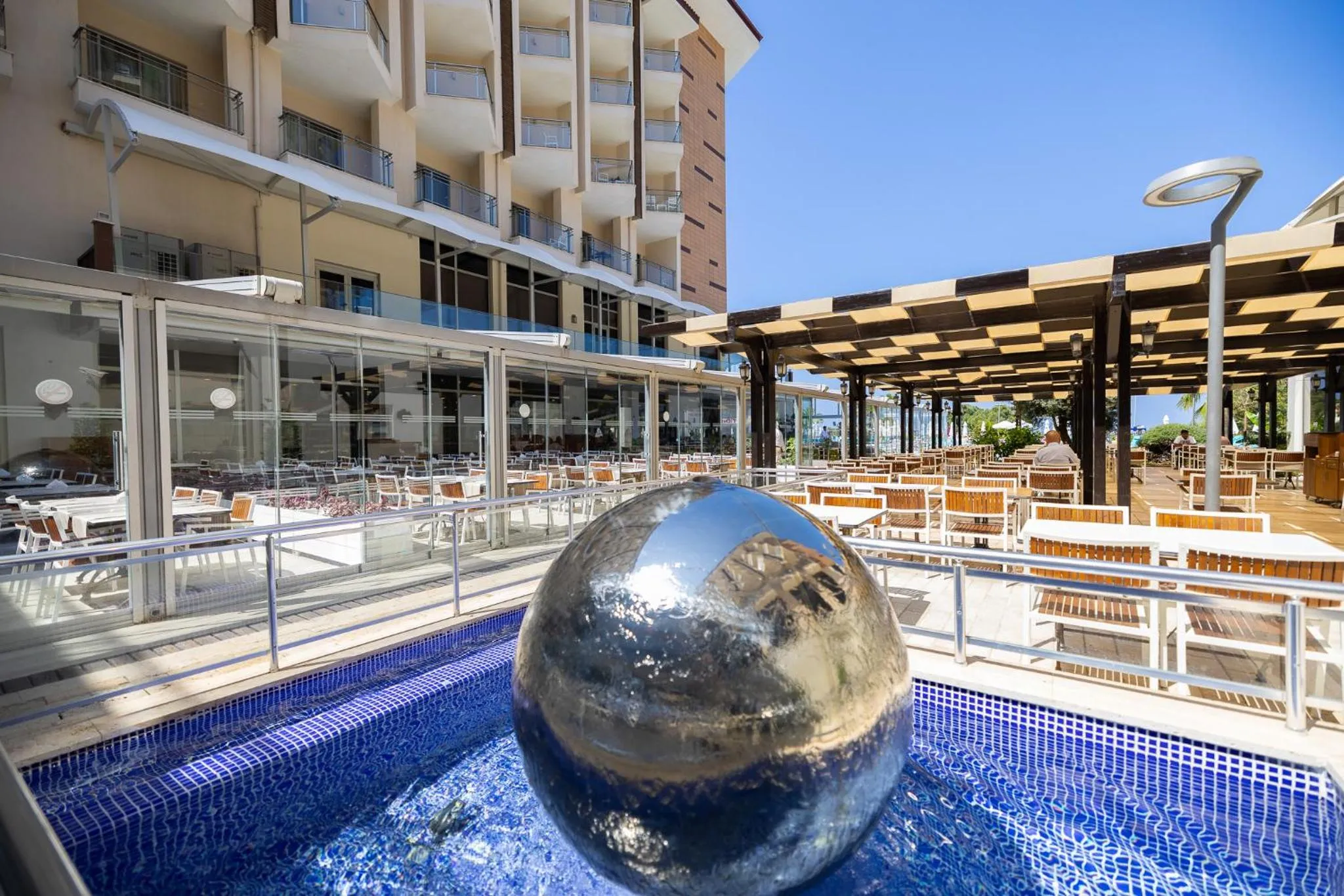 Restaurant/places to eat in Ramada Resort Kusadasi & Golf