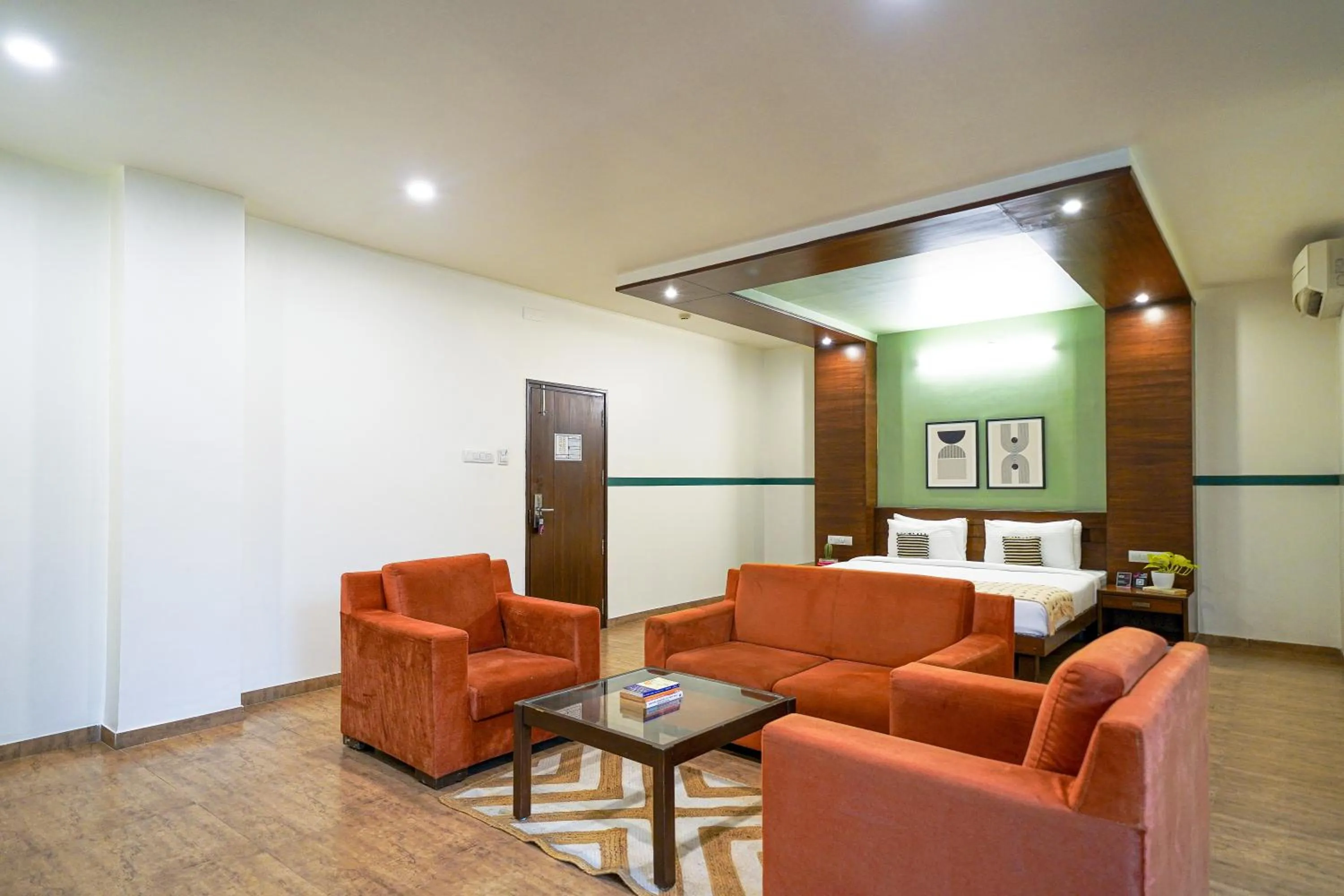 TV and multimedia in Olive Hotel Electronic City by Embassy Group