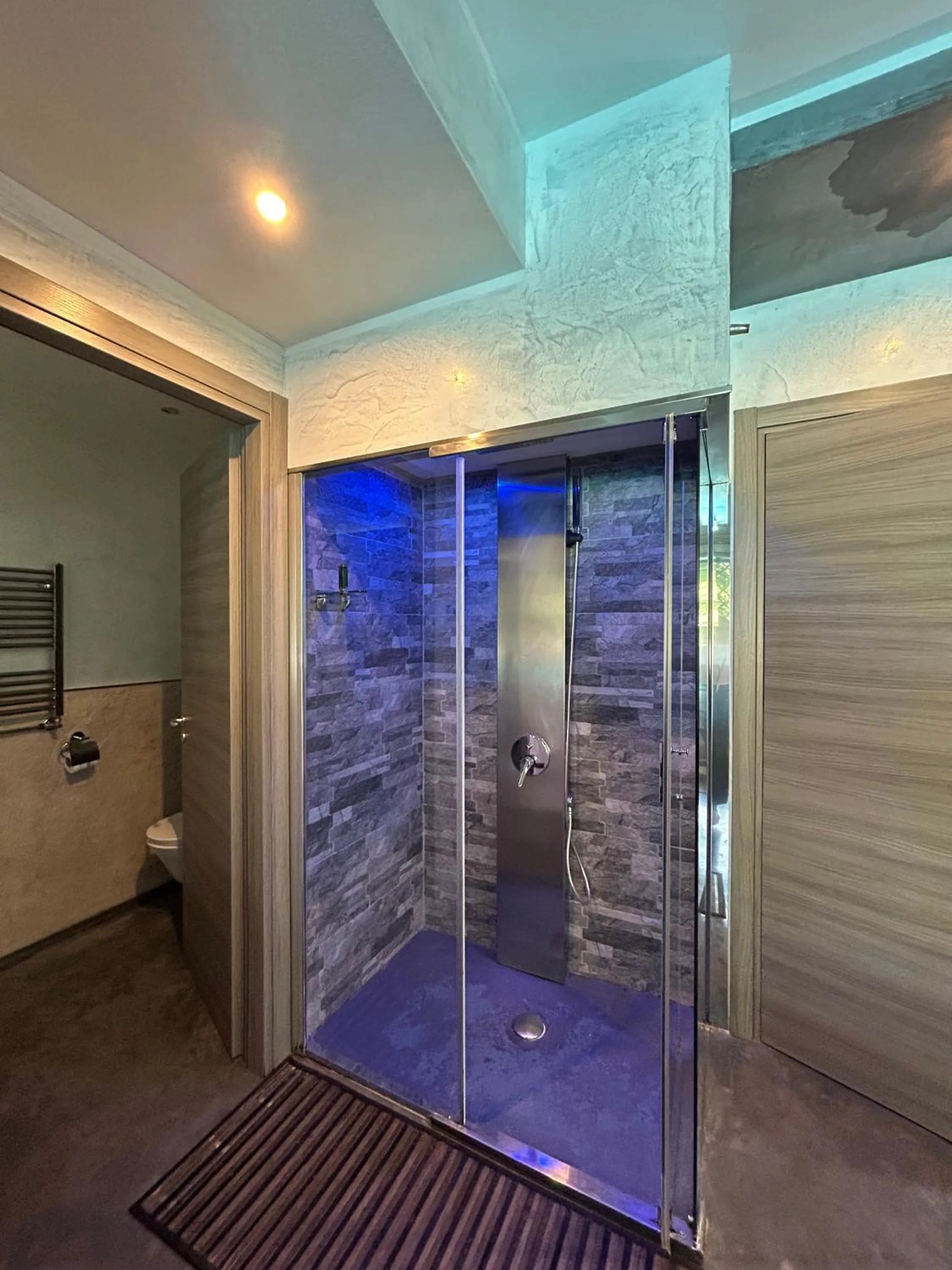 Shower in Residence Villa Rosa dei Venti