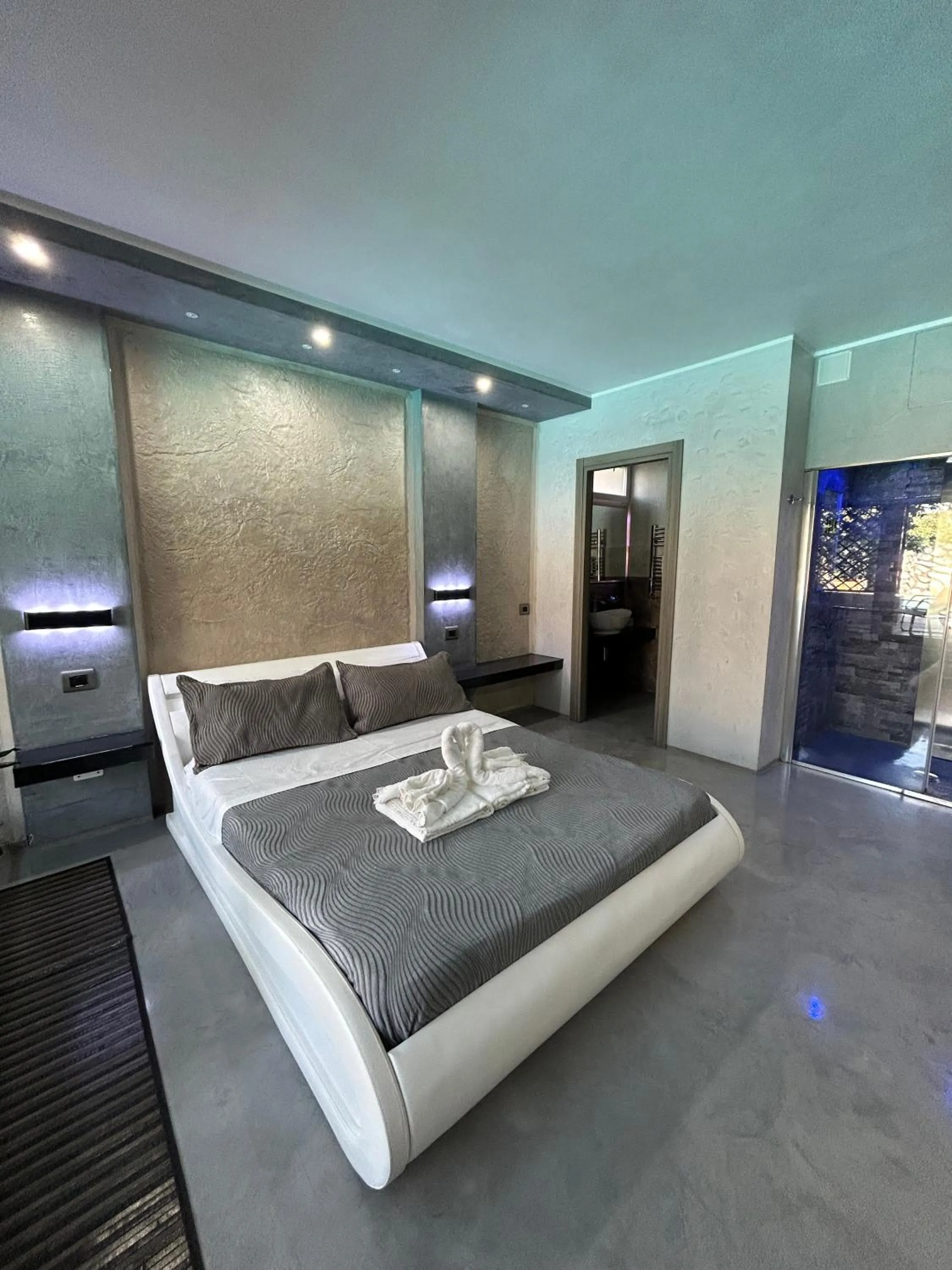 Photo of the whole room, Bed in Residence Villa Rosa dei Venti