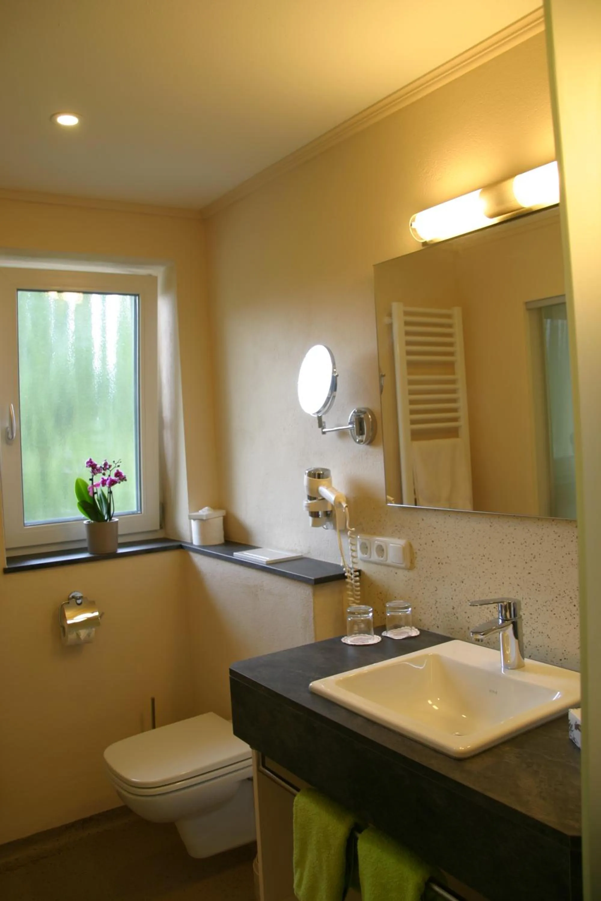 Bathroom in Hotel-Restaurant Bellevue