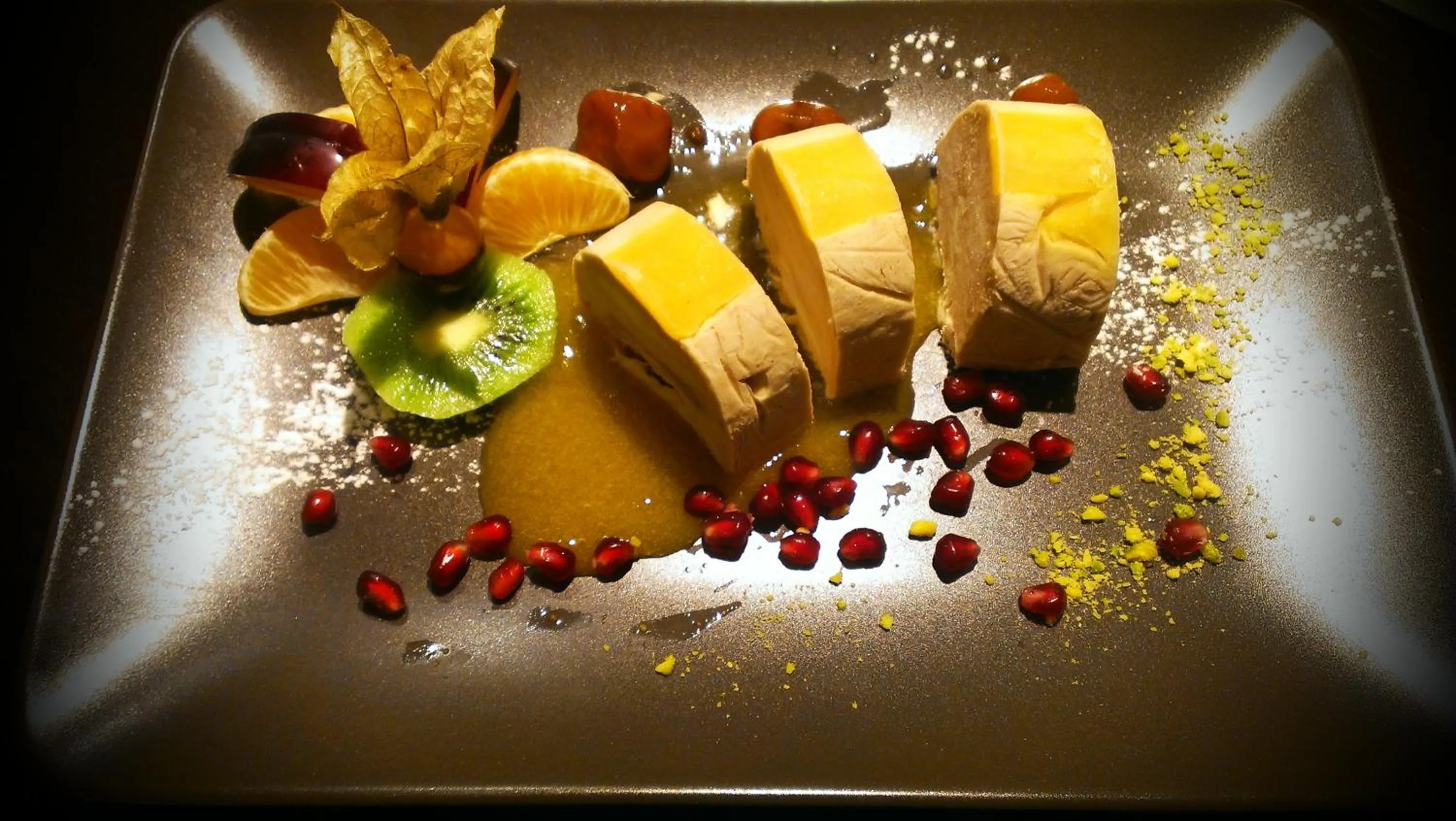 Restaurant/places to eat in Hotel-Restaurant Bellevue