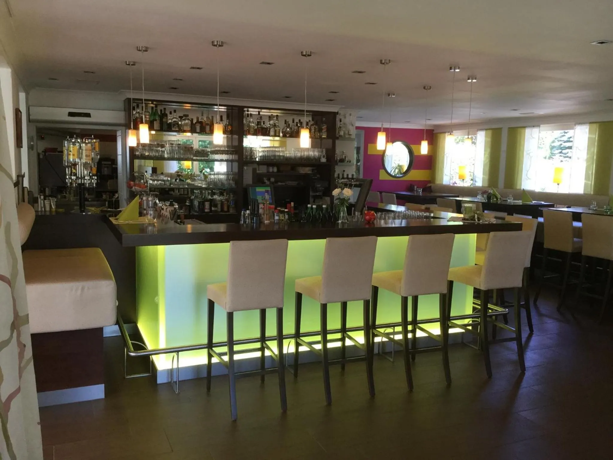 Lounge or bar in Hotel-Restaurant Bellevue