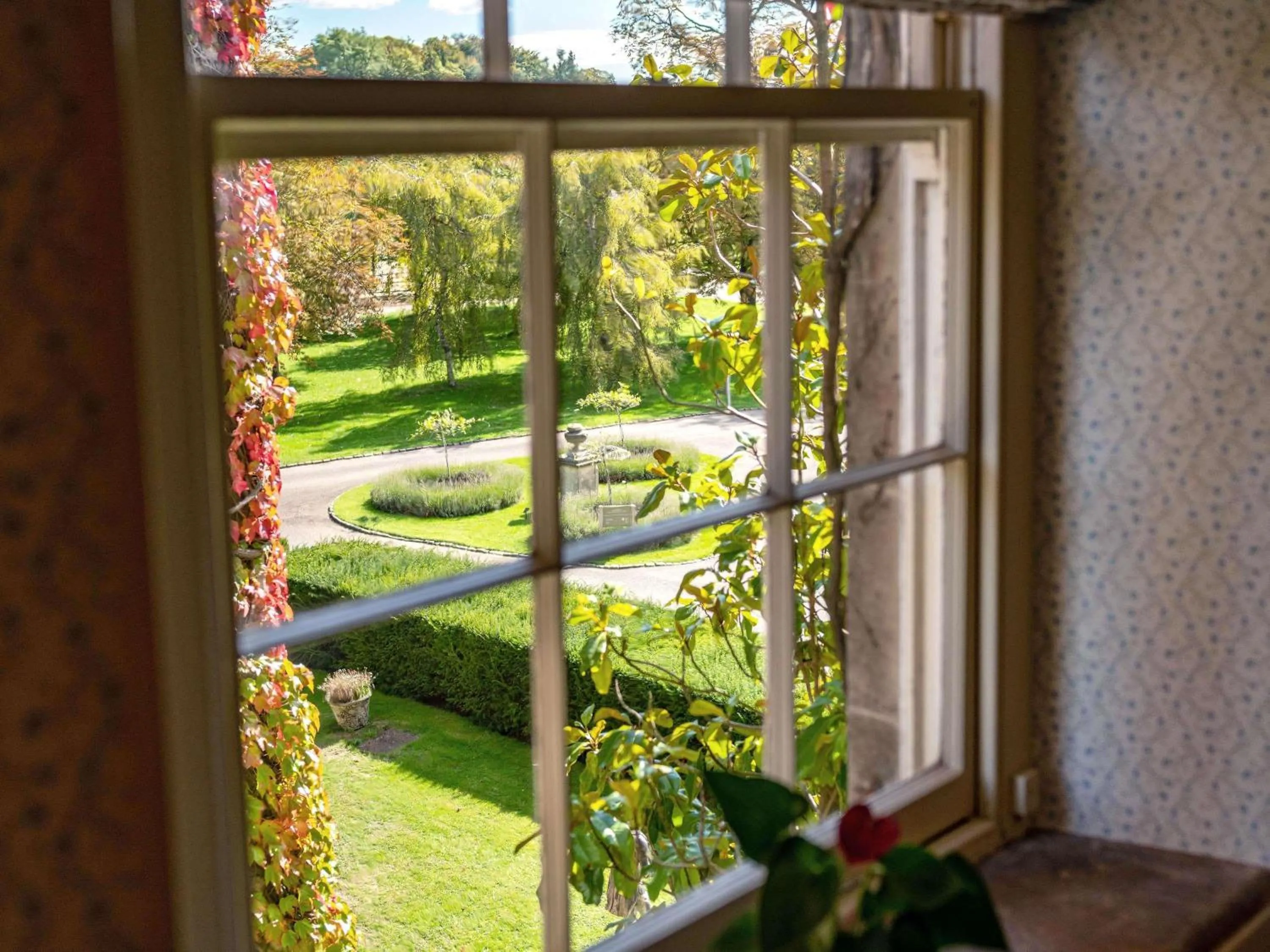 Bedroom in Lucknam Park, Emblems Collection